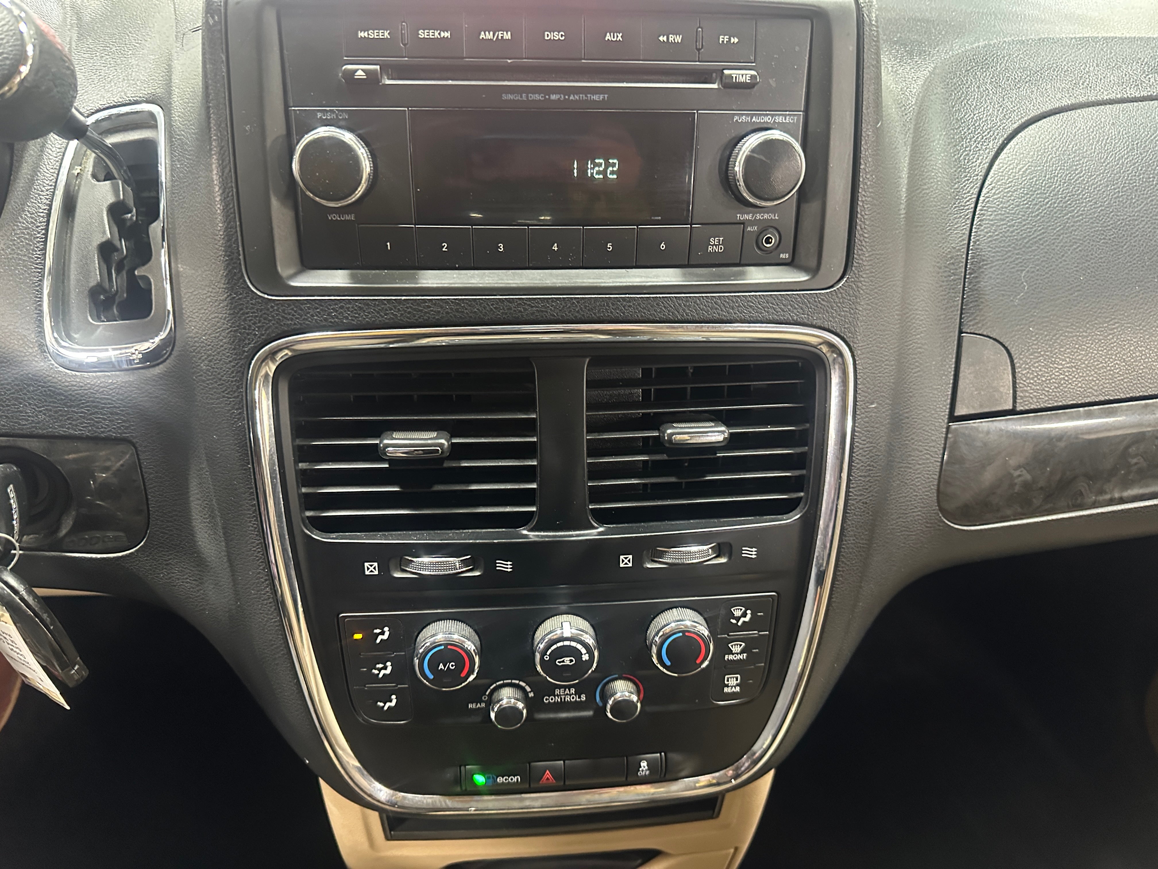 2016 Dodge Grand Caravan SE 4