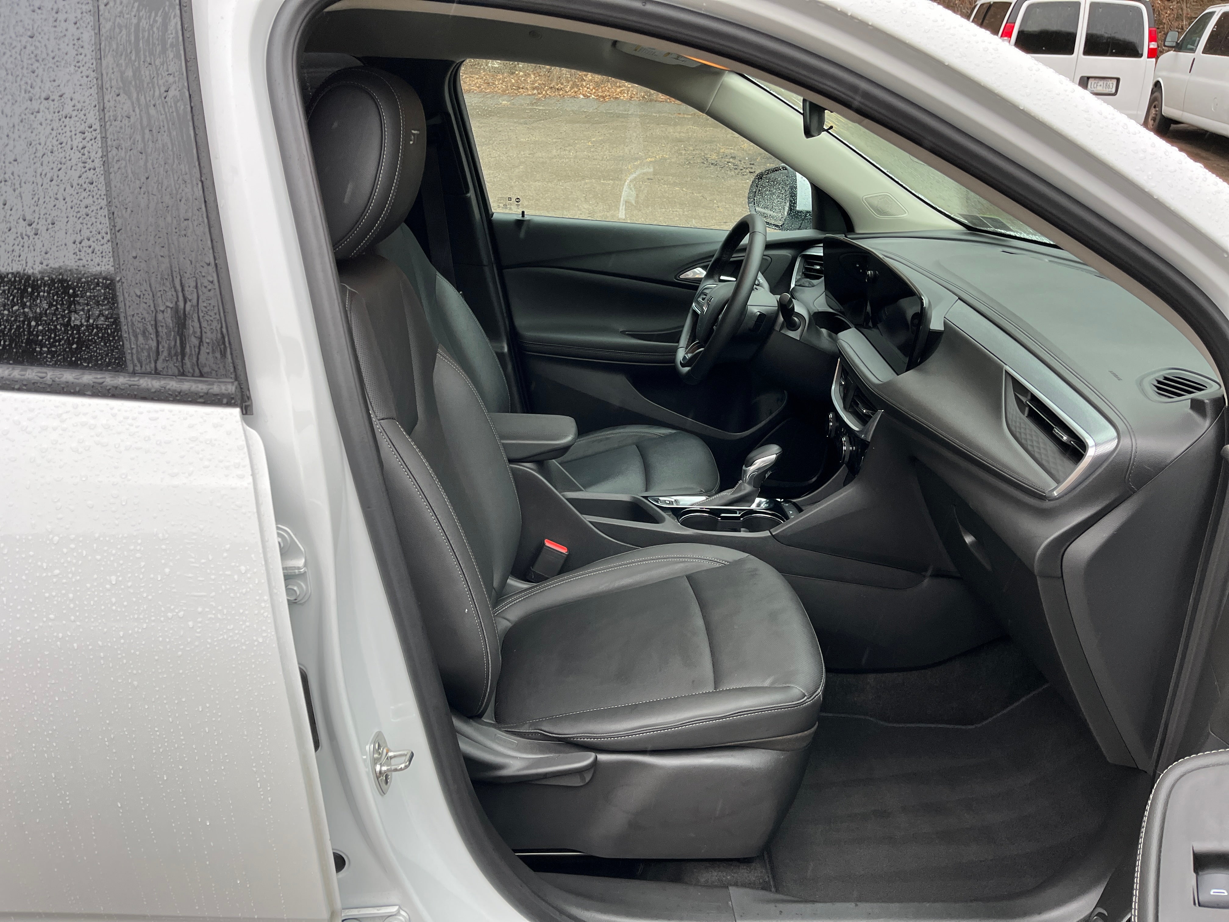 2024 Buick Encore GX Sport Touring 2