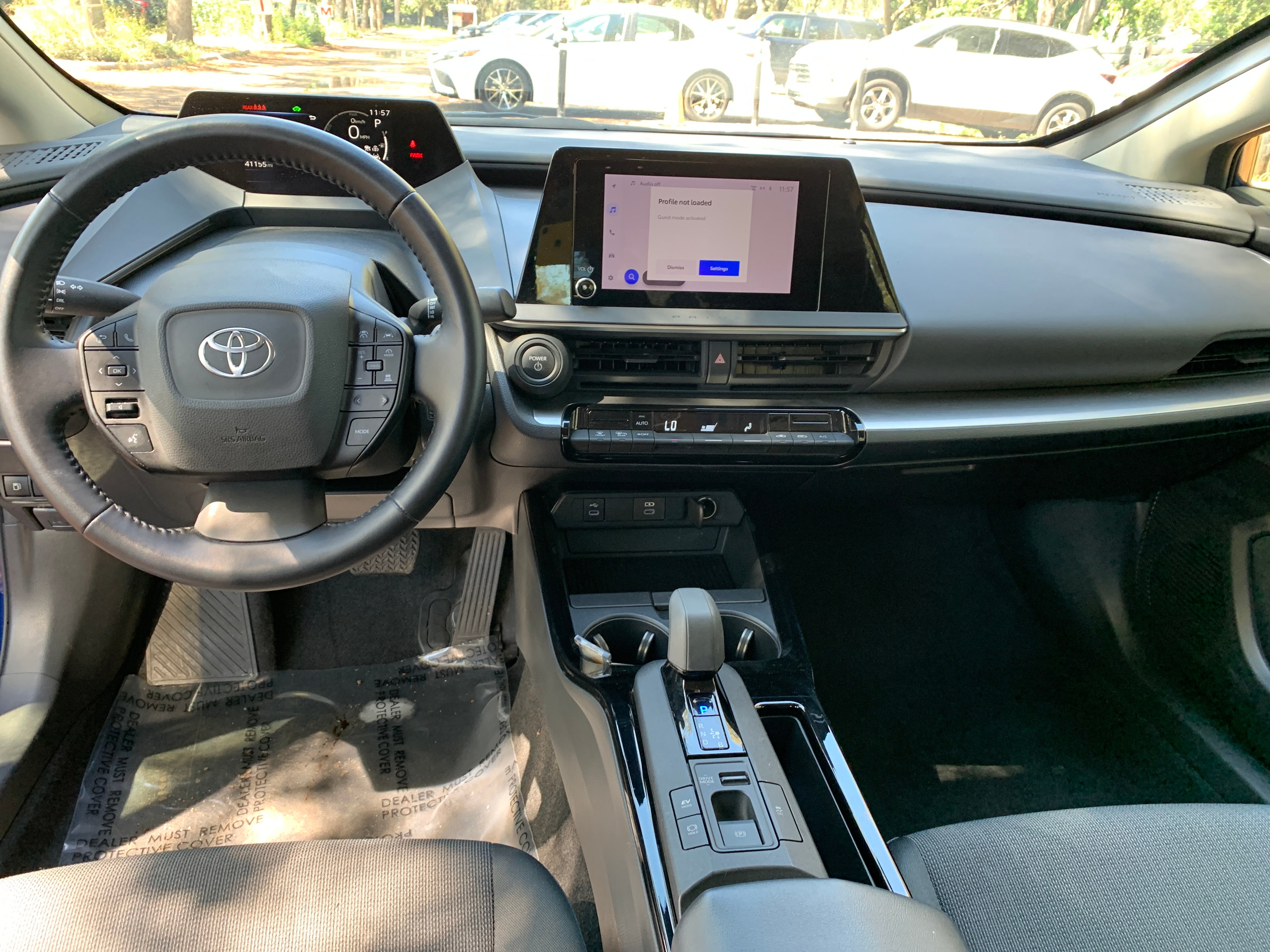 2023 Toyota Prius LE 3