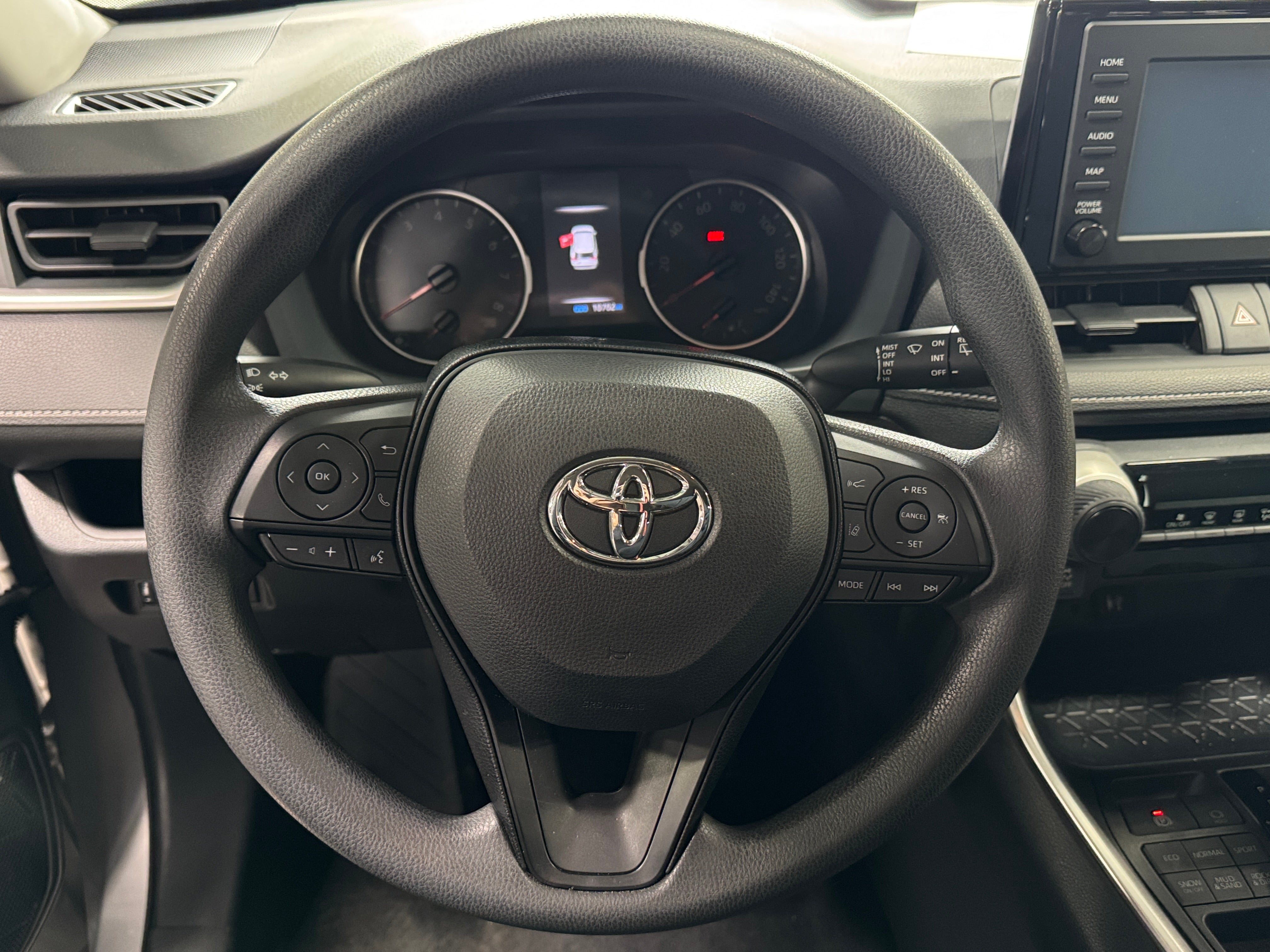 2019 Toyota RAV4 LE 5