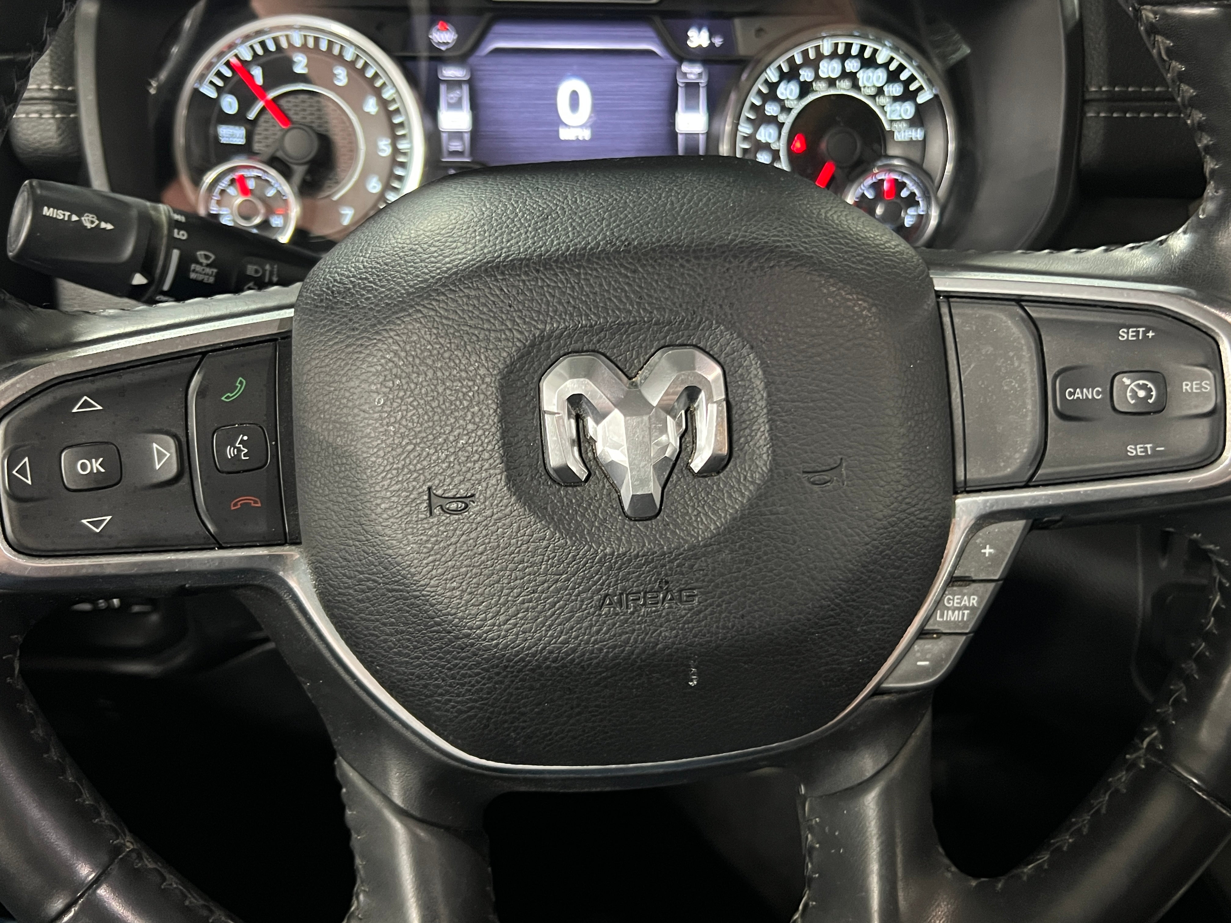 2021 RAM 1500 Laramie 4