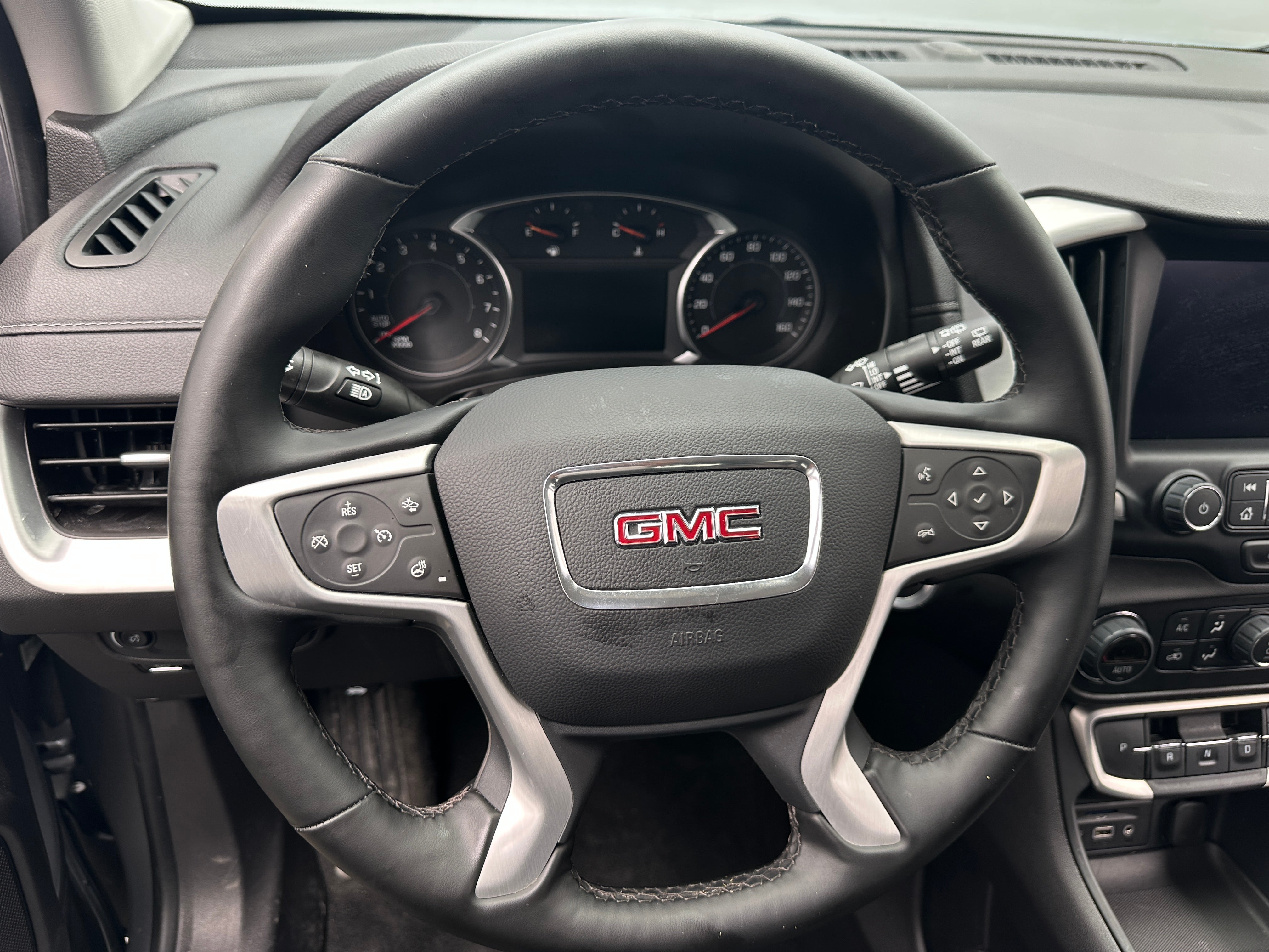 2024 GMC Terrain SLT 4