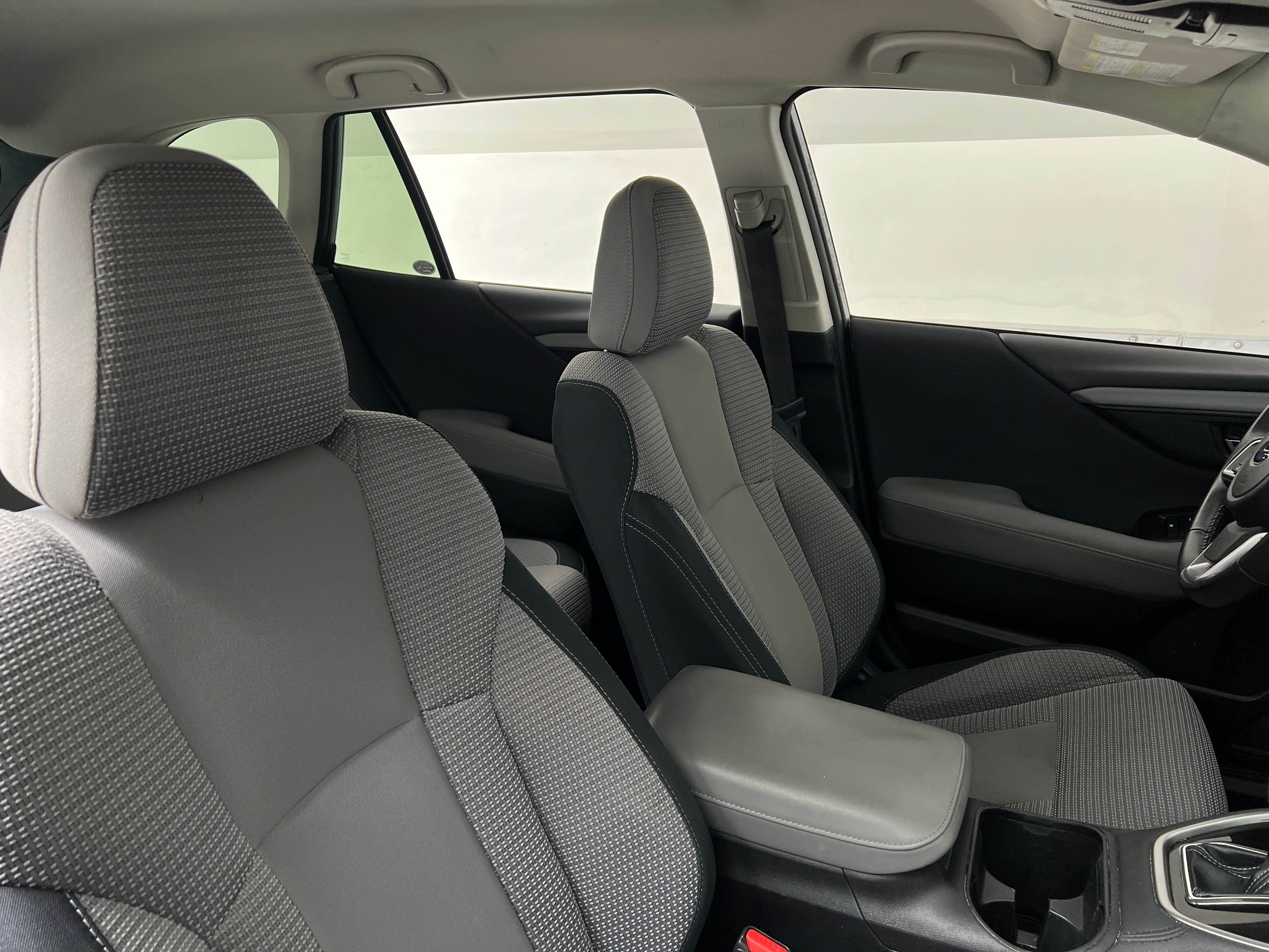 2023 Subaru Outback Premium 2