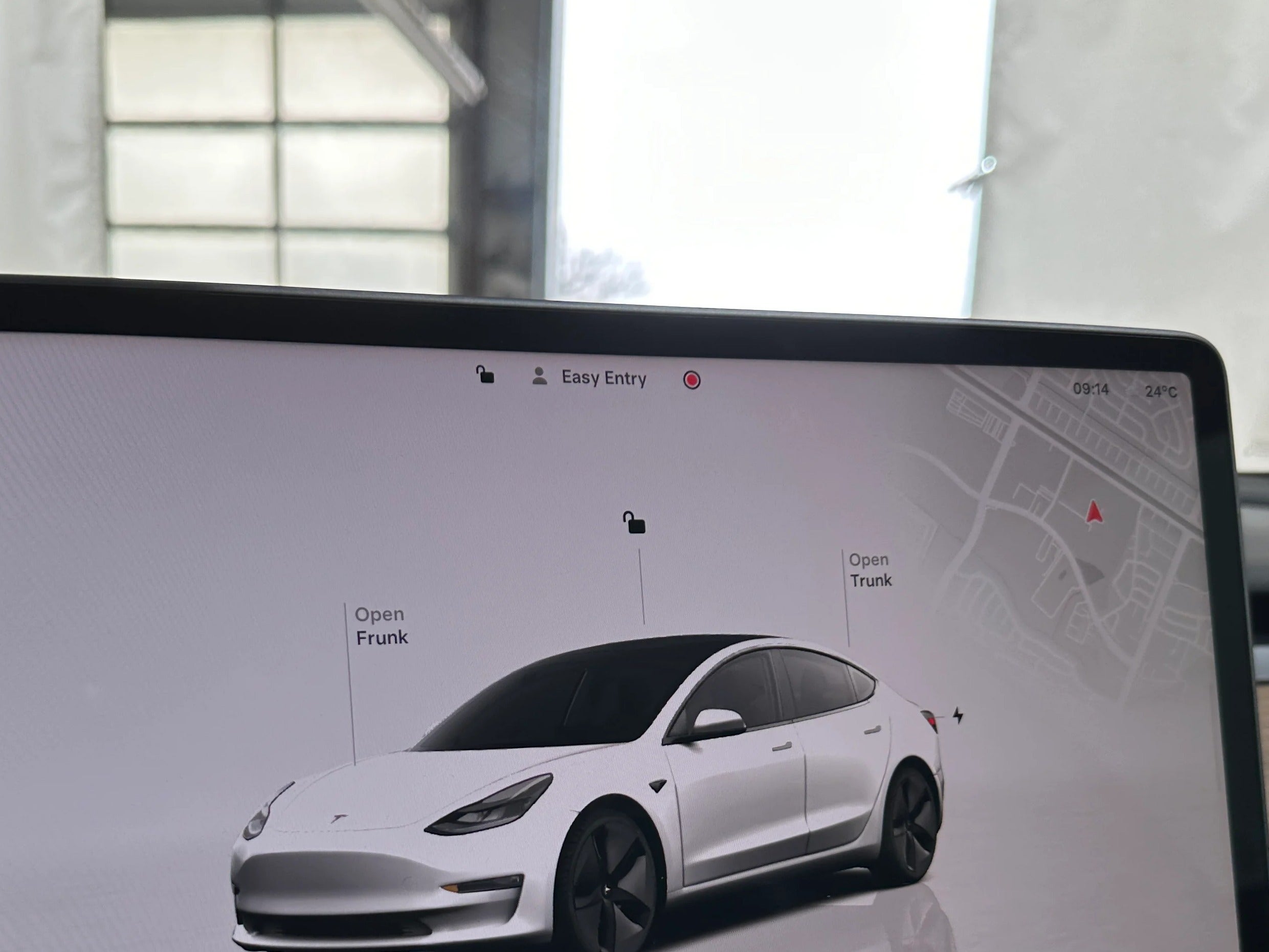 2023 Tesla Model 3 Standard Range 3