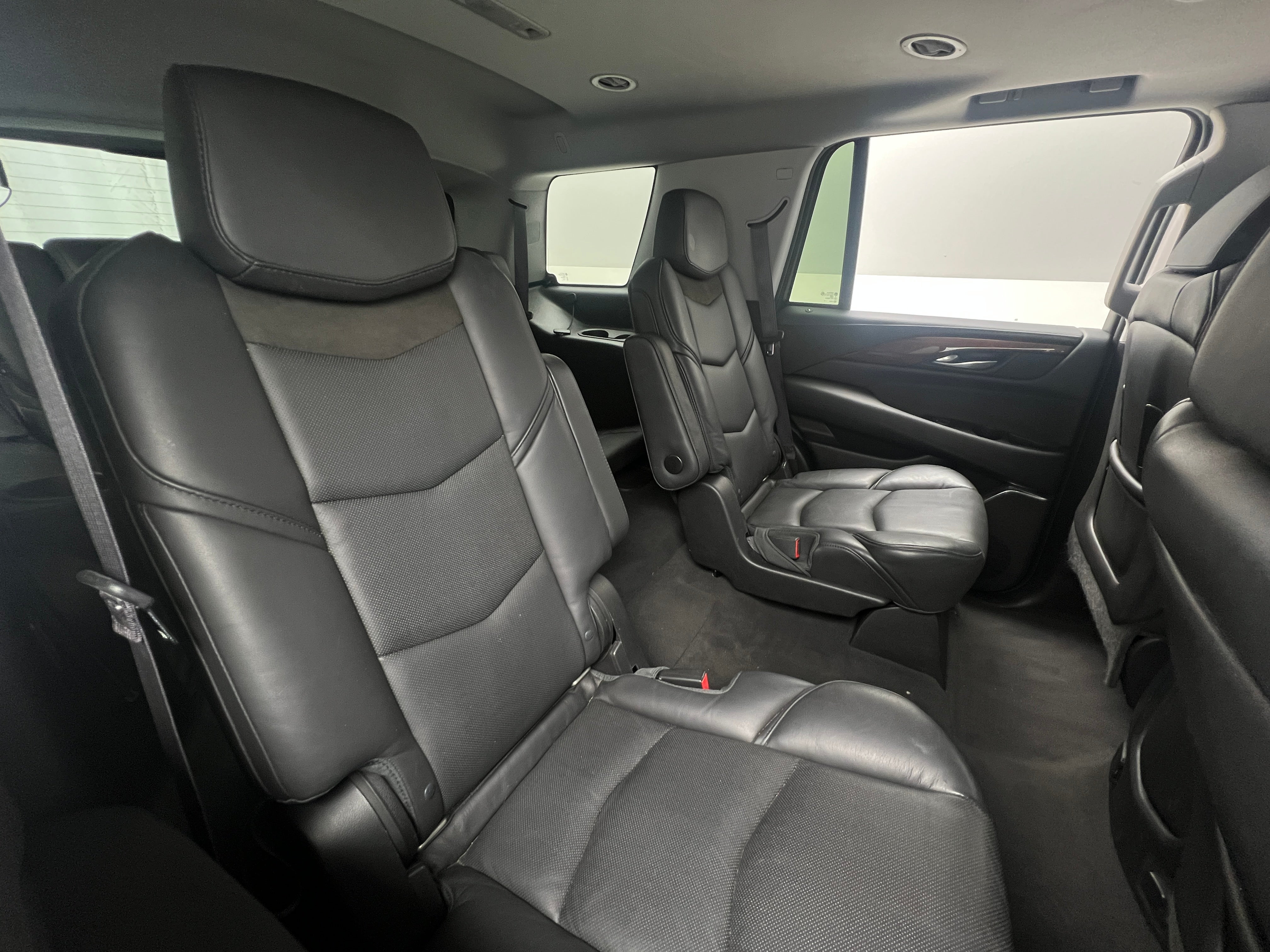 Thumbnail: 2015 Cadillac Escalade - 5