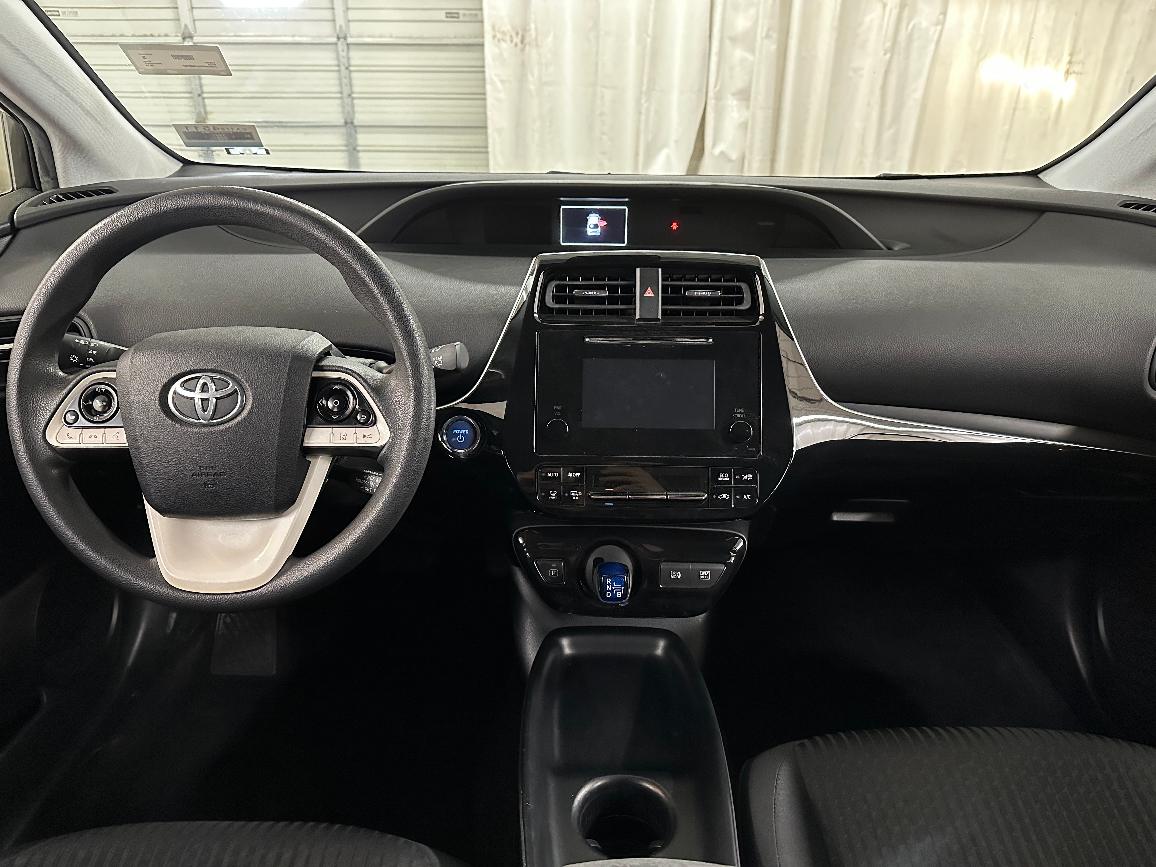 2018 Toyota Prius Two 3