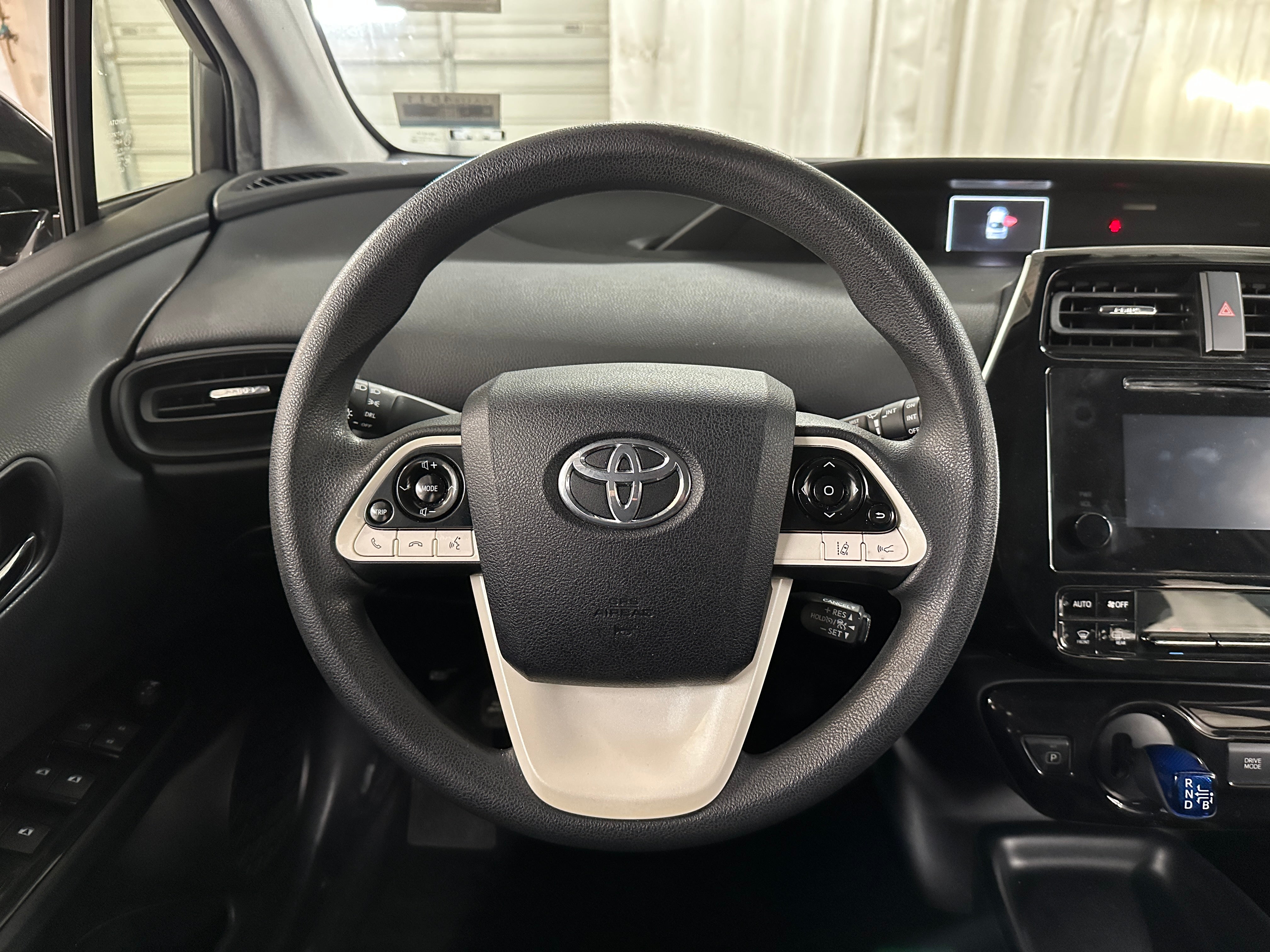 2018 Toyota Prius Two 5