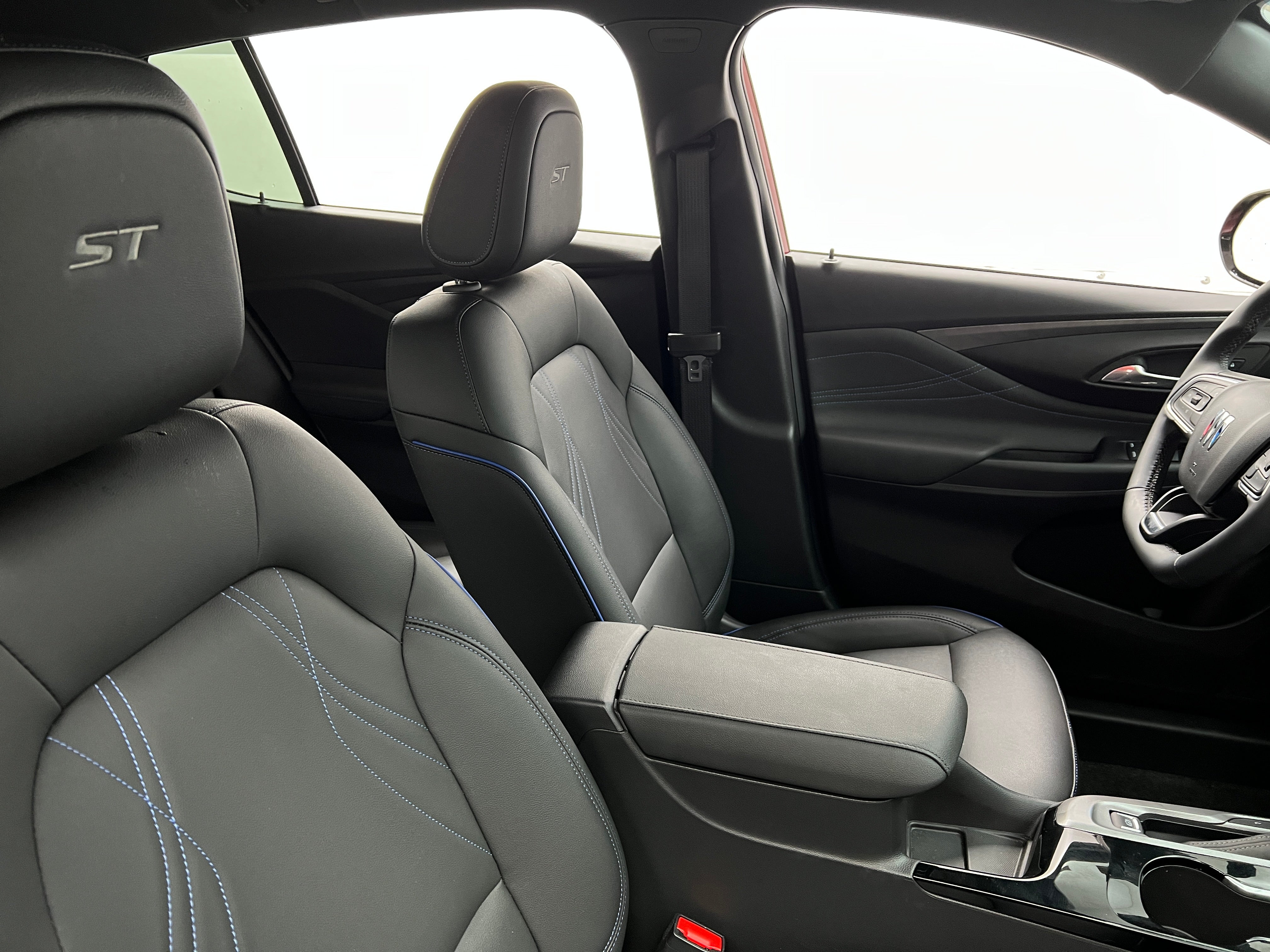 2024 Buick Envista Sport Touring 2