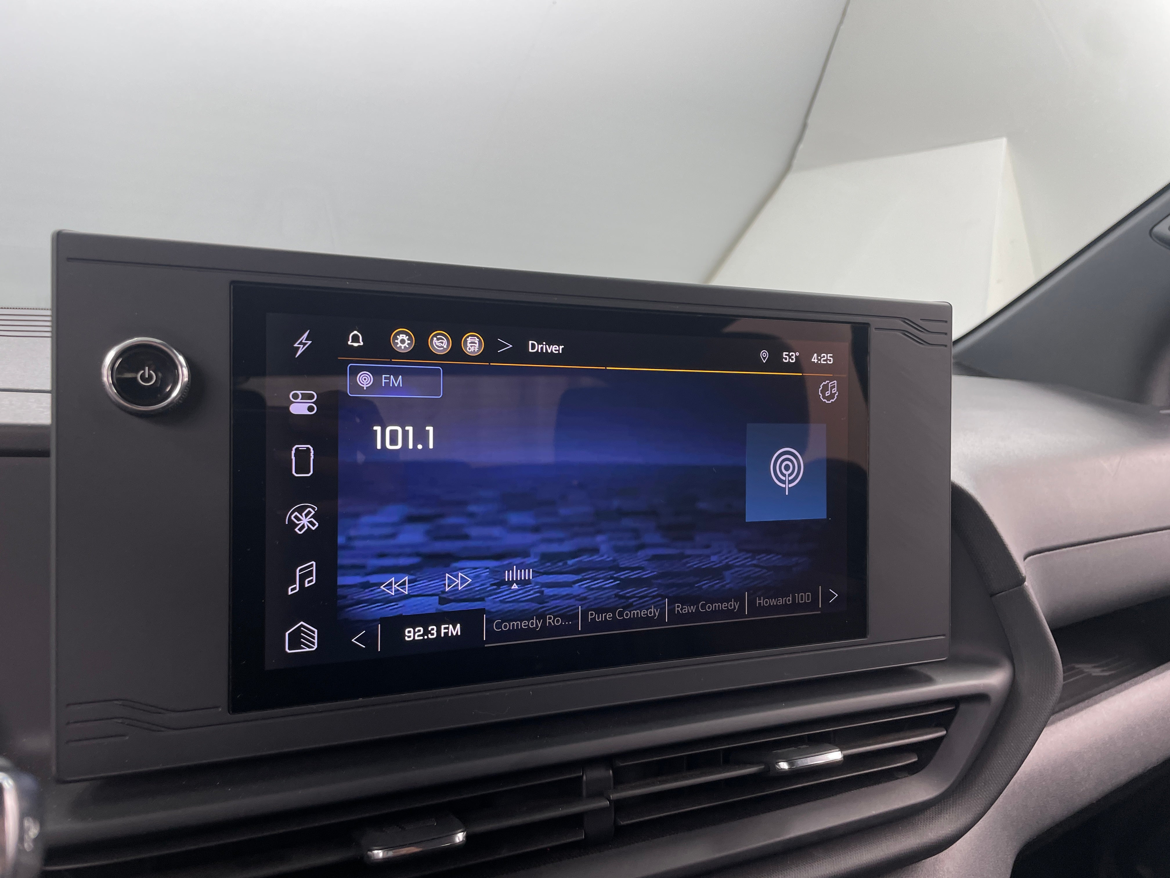 2024 Chevrolet Silverado EV Work Truck 4