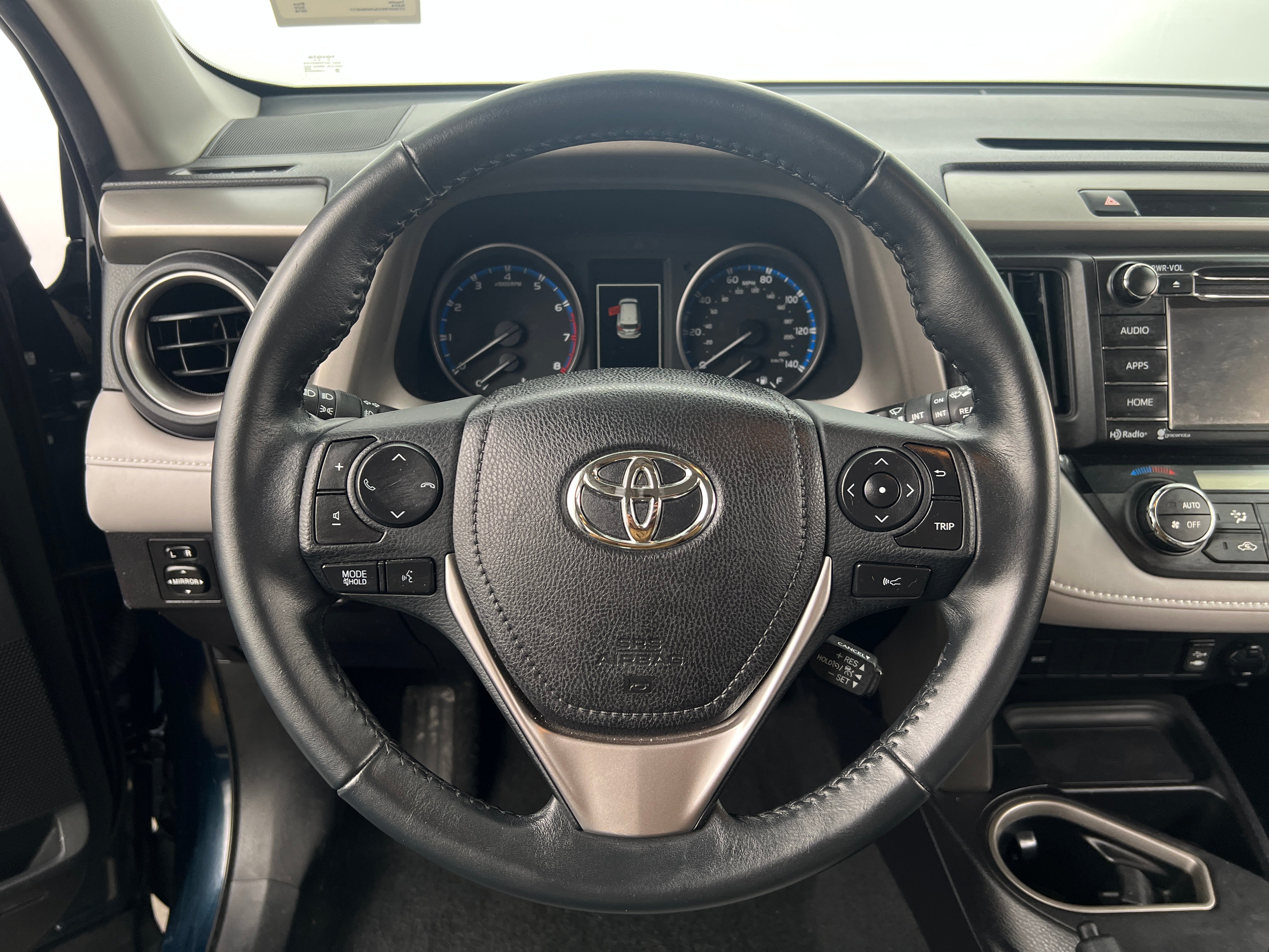 2018 Toyota RAV4 XLE 5