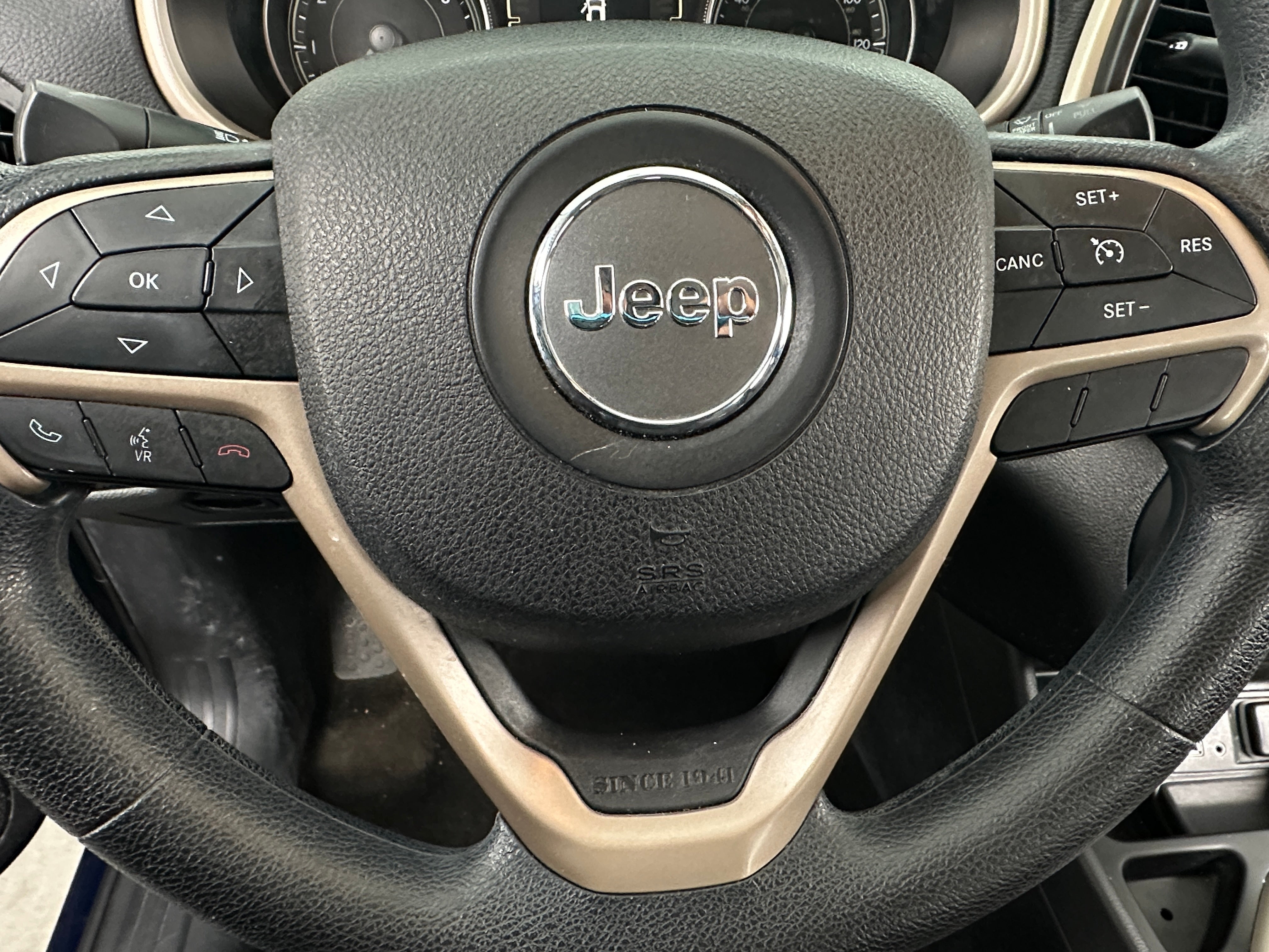 2015 Jeep Cherokee Sport 5