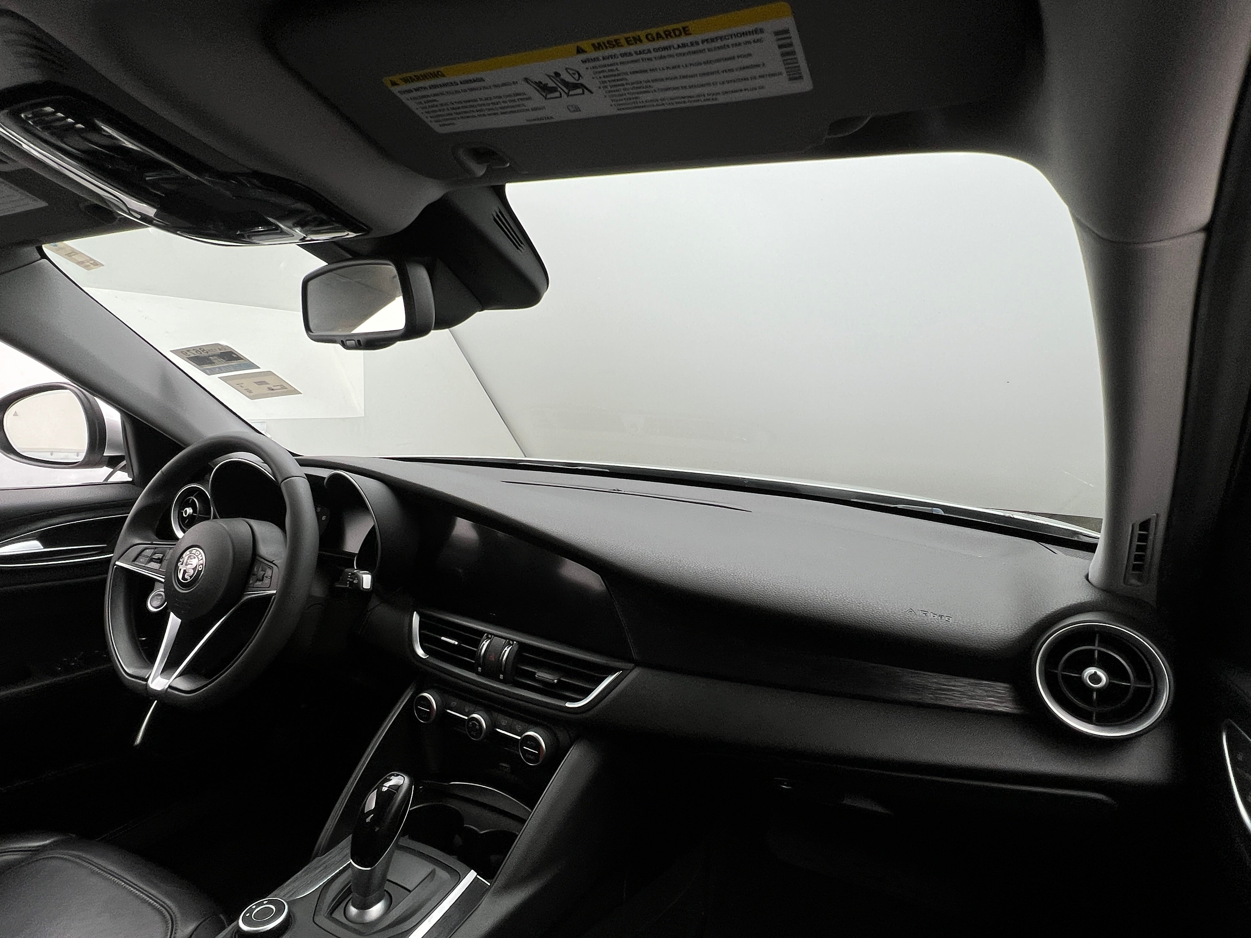 2019 Alfa Romeo Giulia Base 2