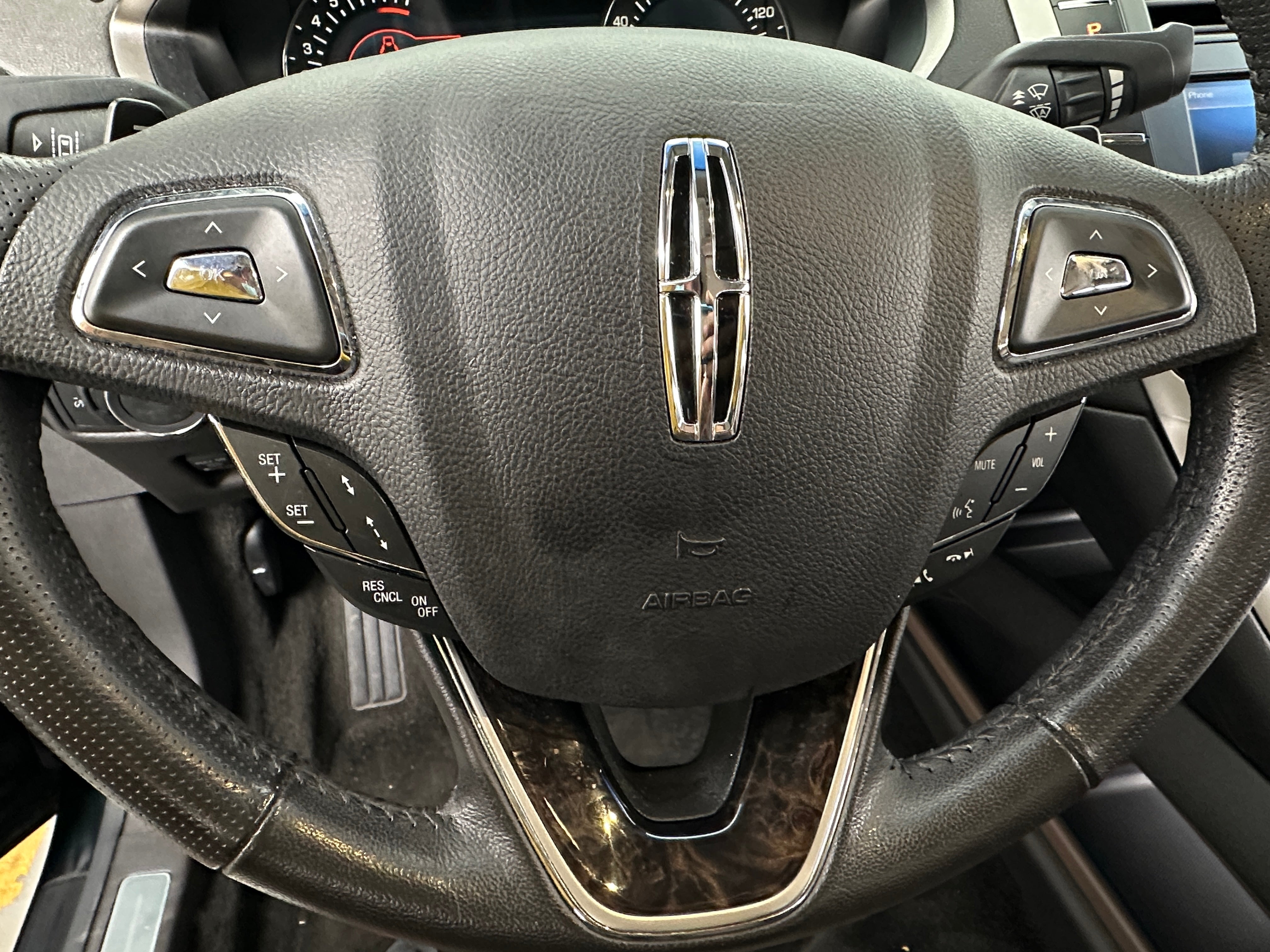 2014 Lincoln MKZ Base 5