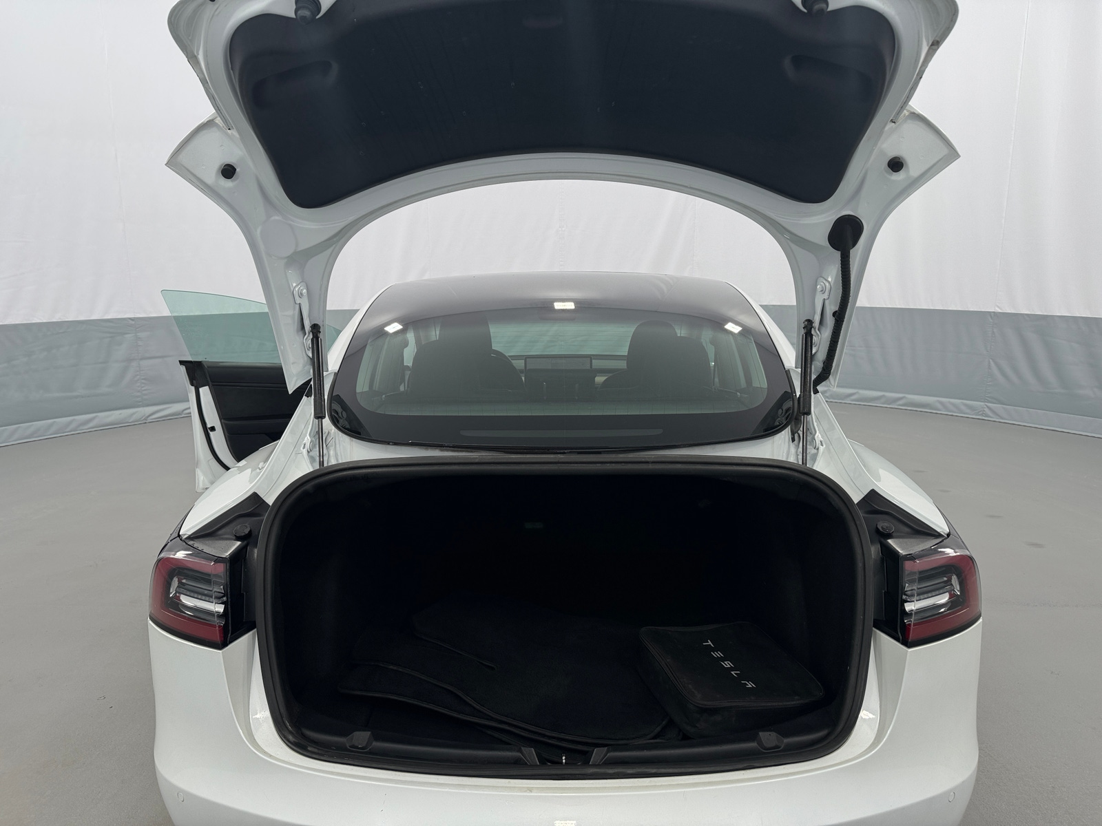 Thumbnail: 2020 Tesla Model 3 - 5