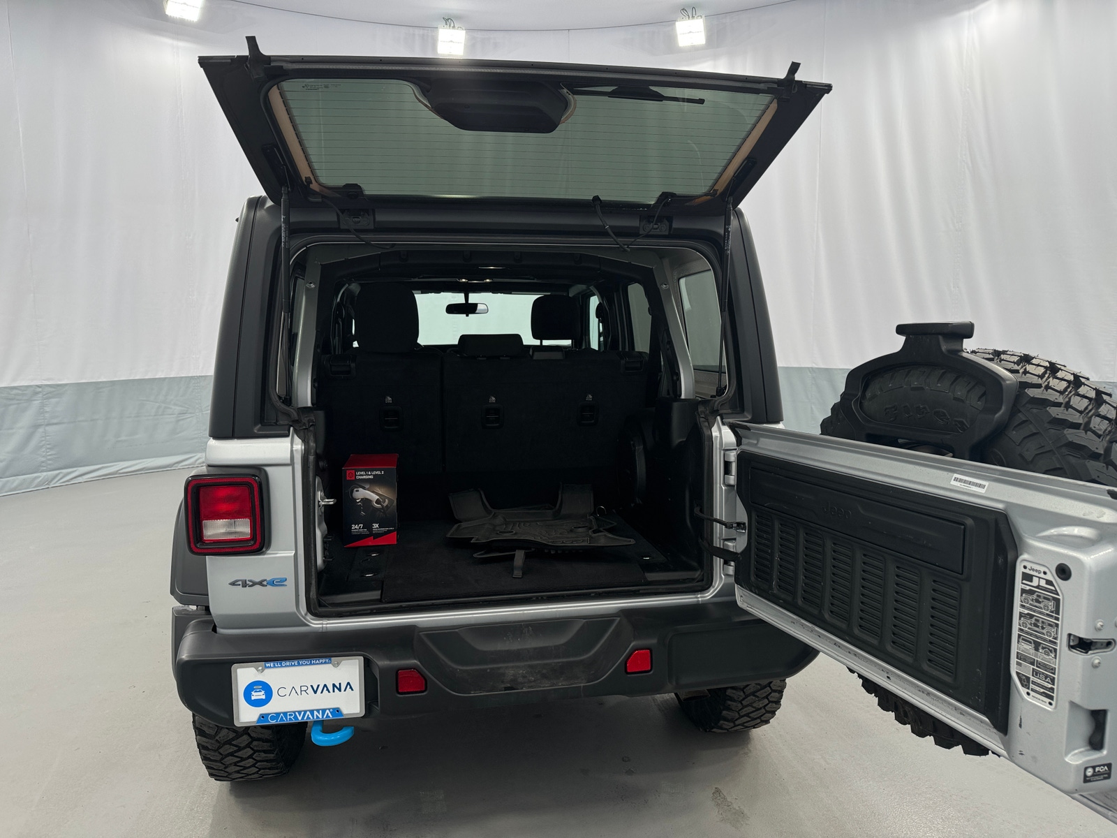 Thumbnail: 2023 Jeep Wrangler - 7