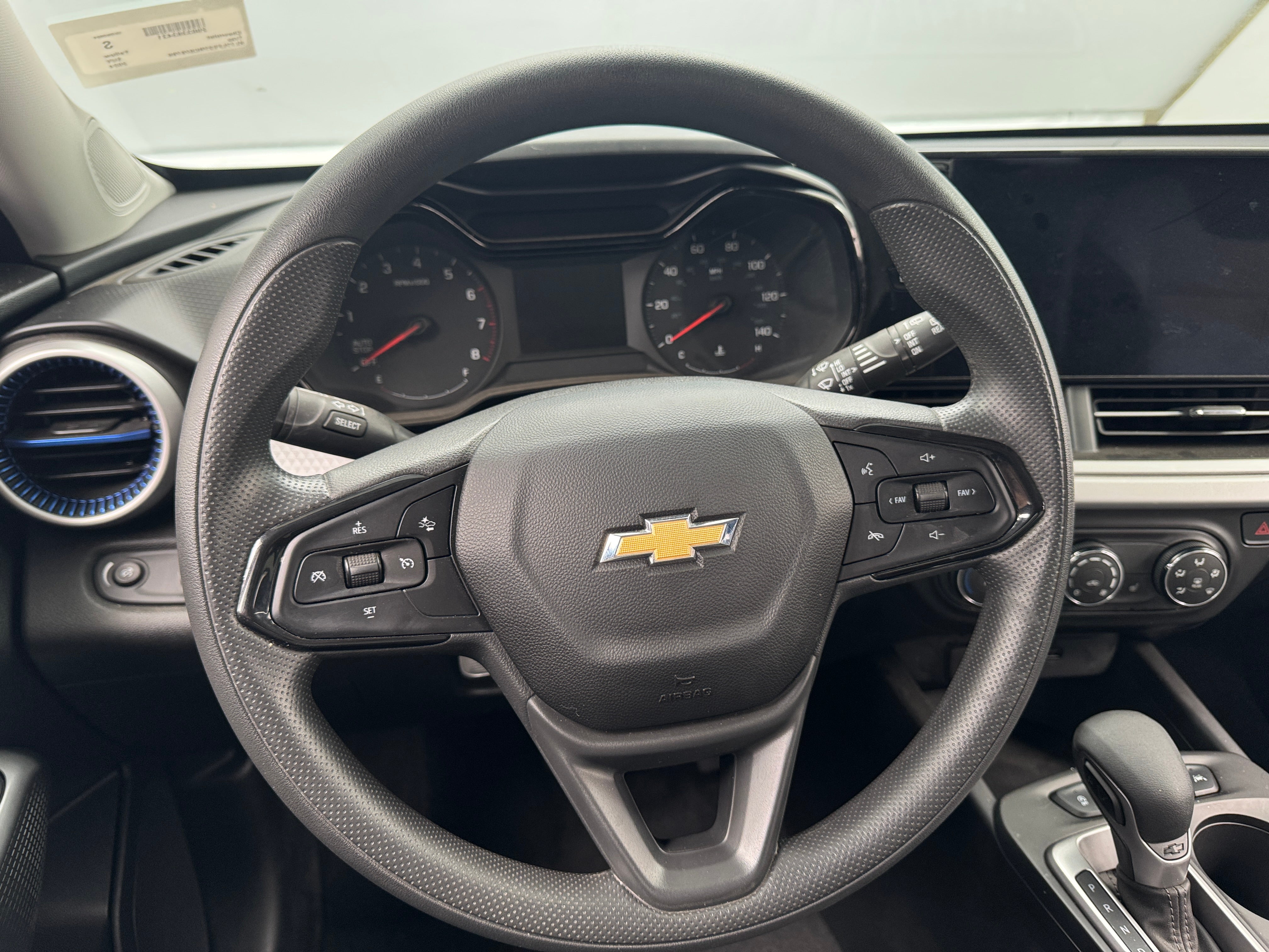 2024 Chevrolet Trax LS 5