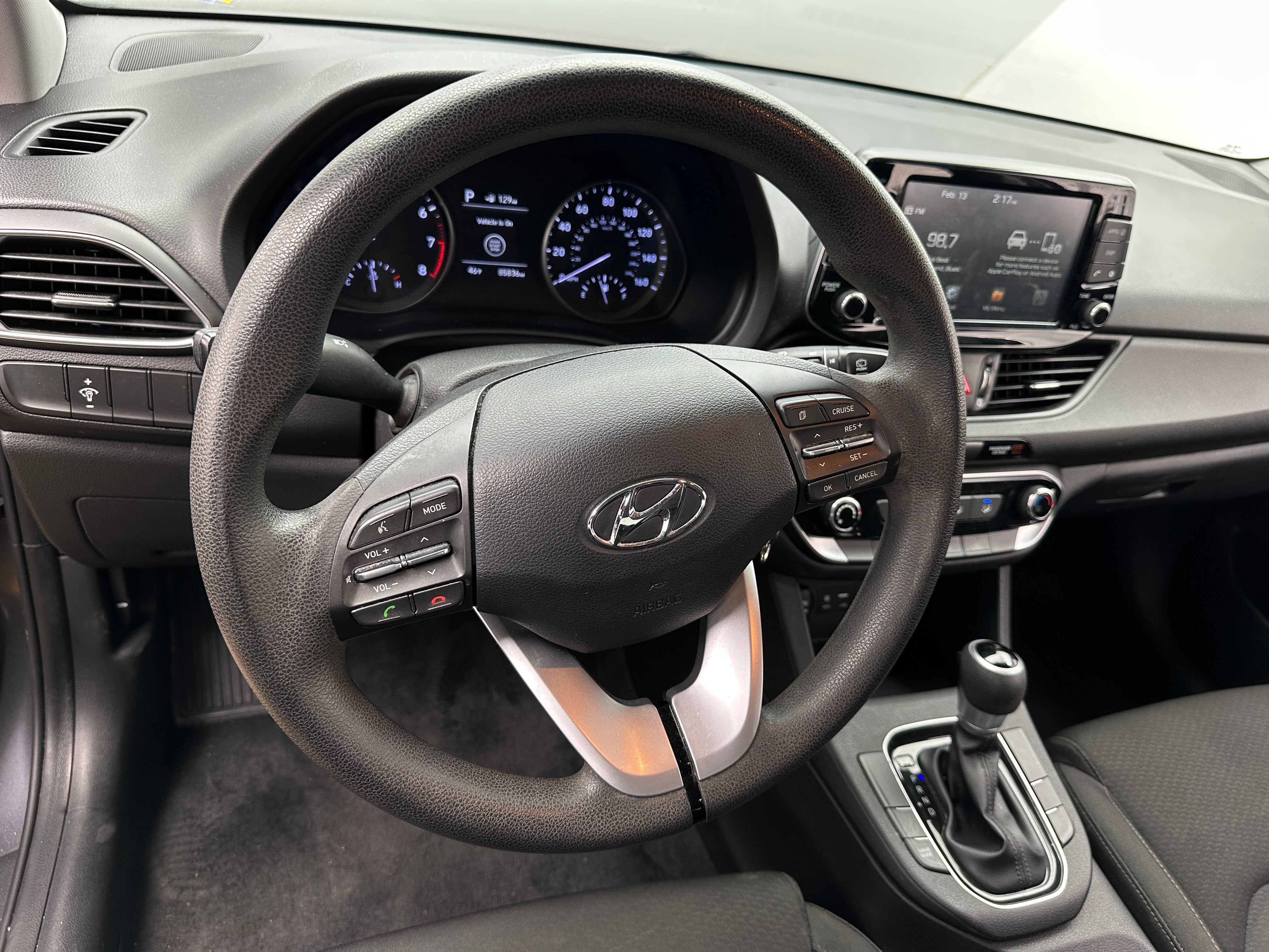 2018 Hyundai Elantra Base 5