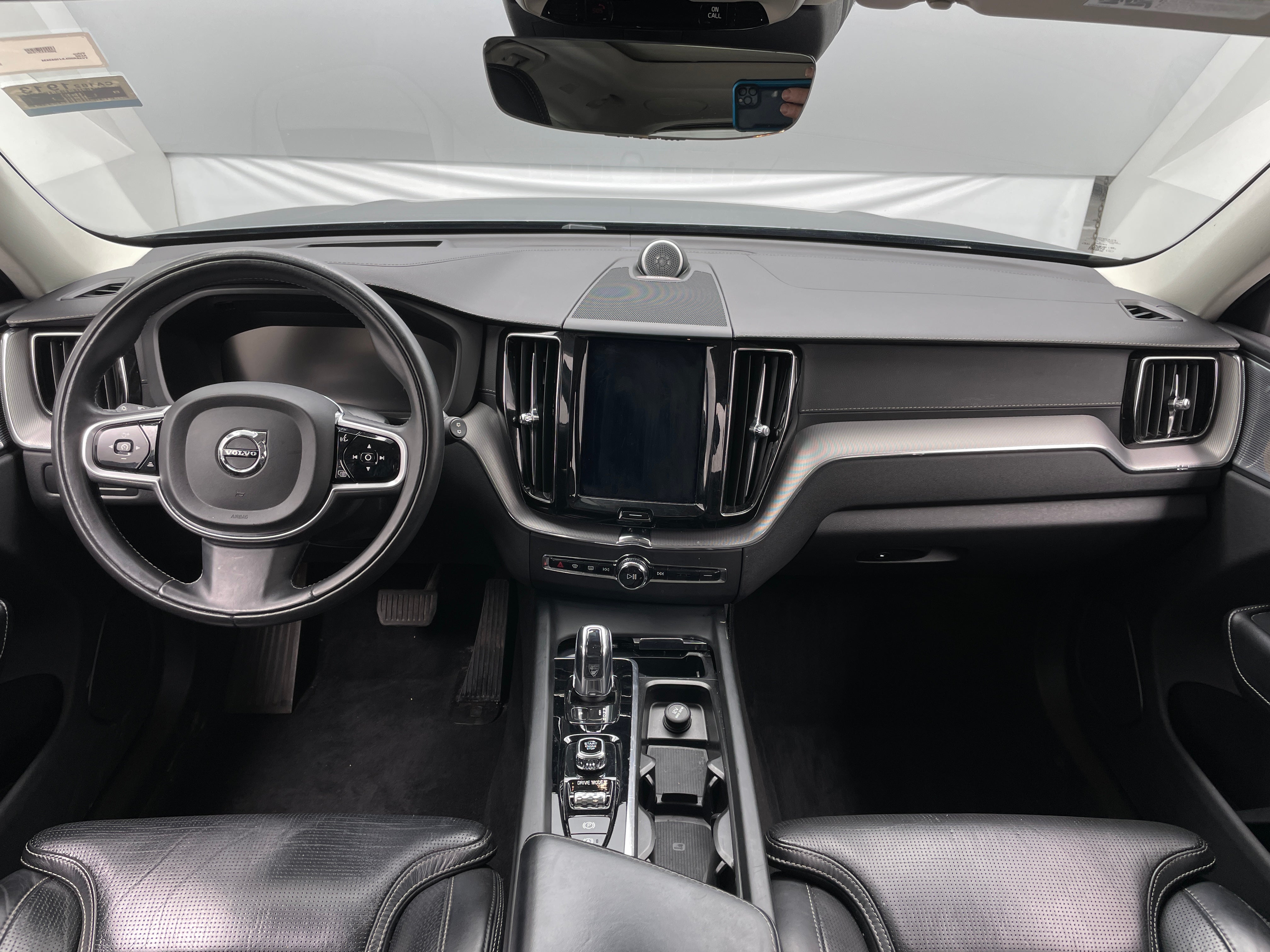 2018 Volvo XC60 T8 Inscription 3