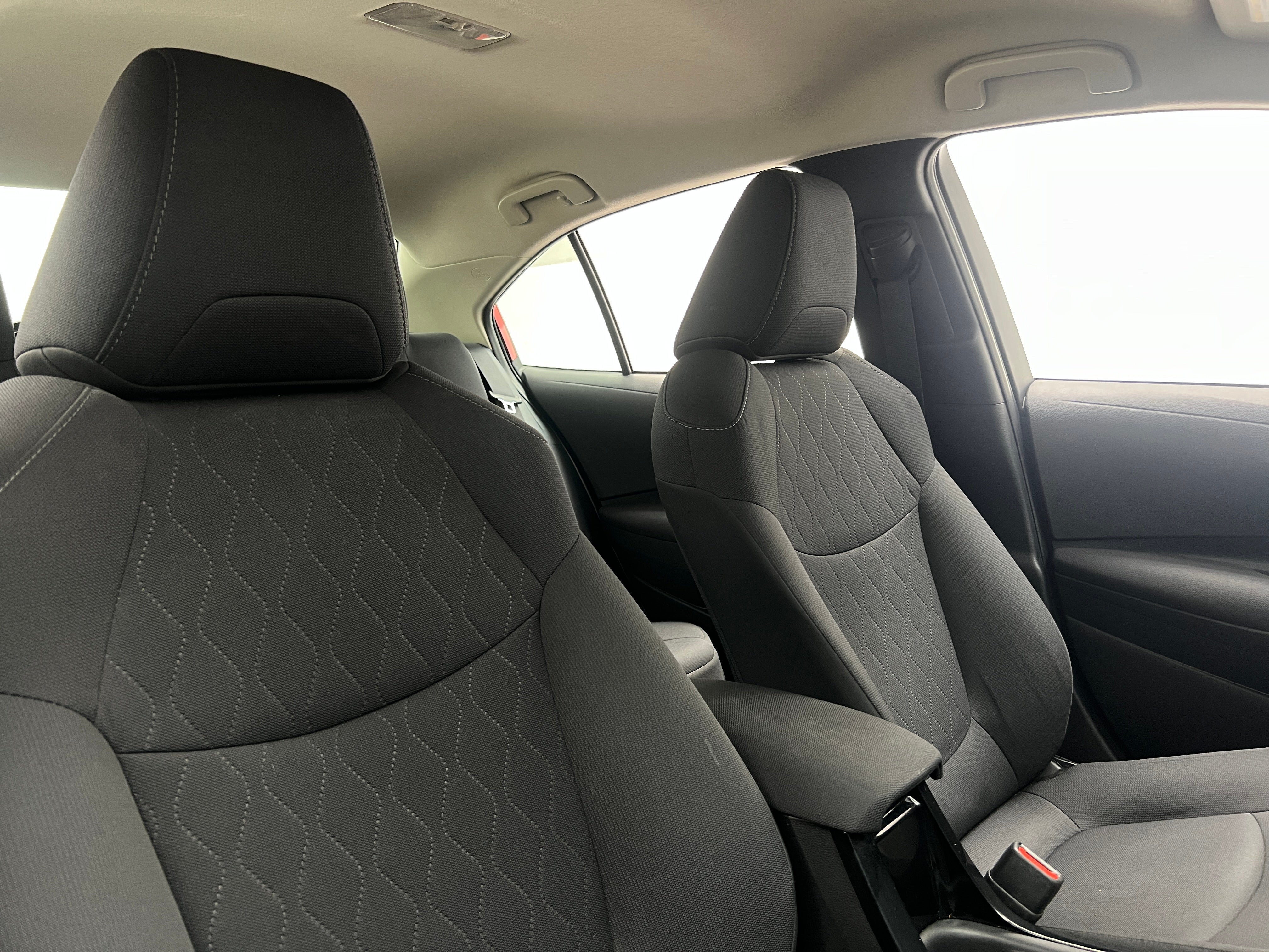 2021 Toyota Corolla LE 2