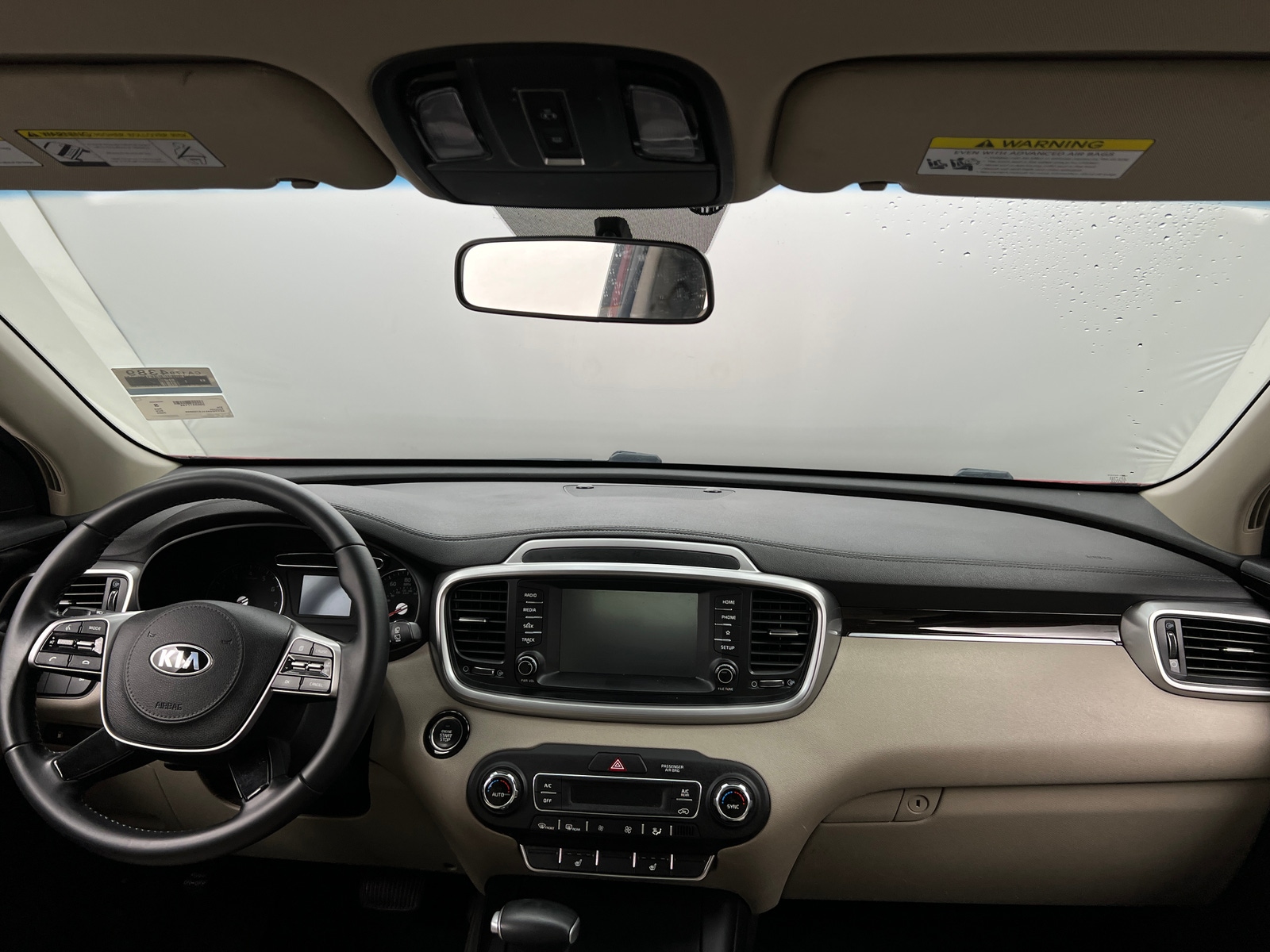 Thumbnail: 2020 Kia Sorento - 3