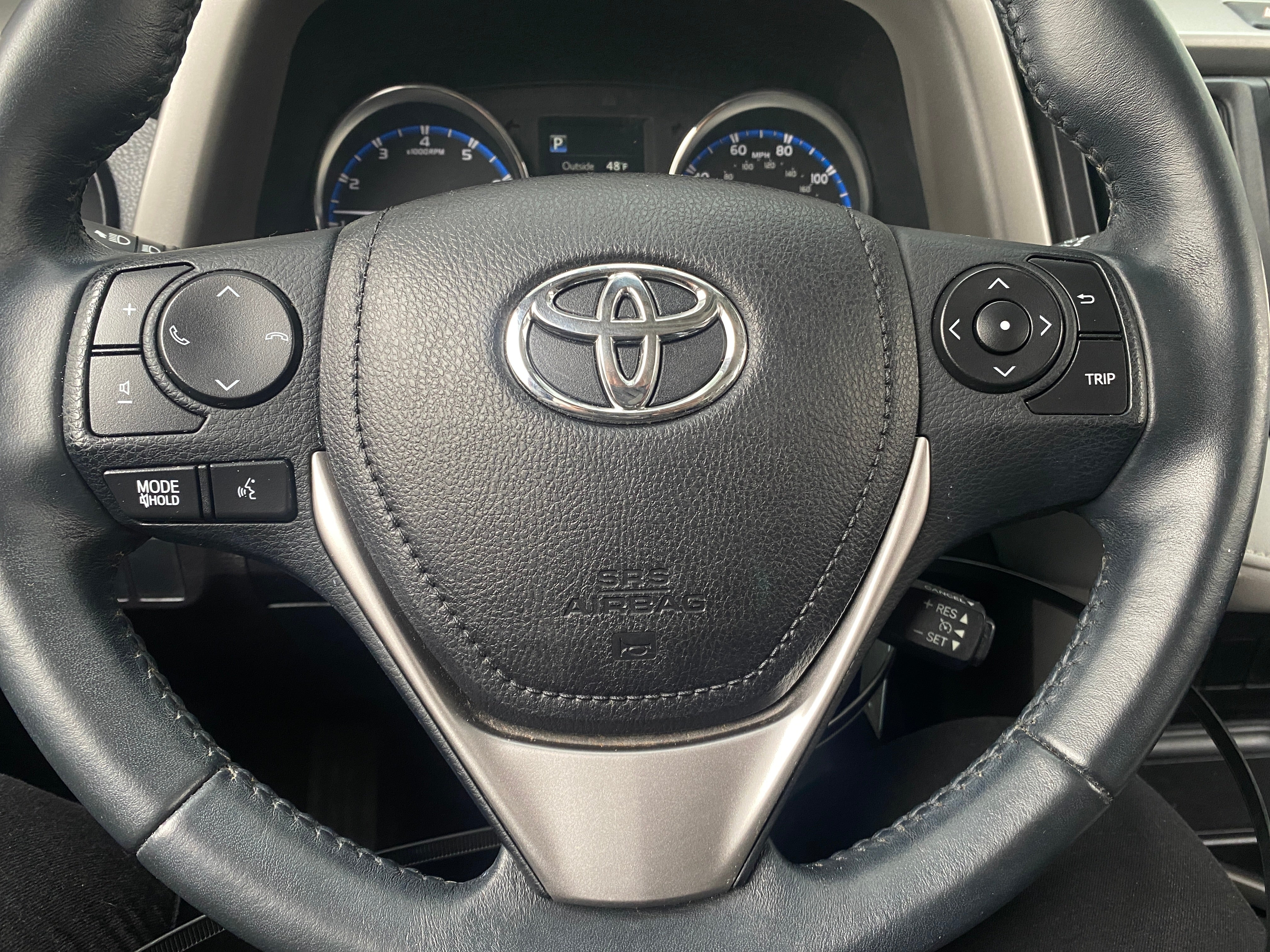 2016 Toyota RAV4 XLE 5