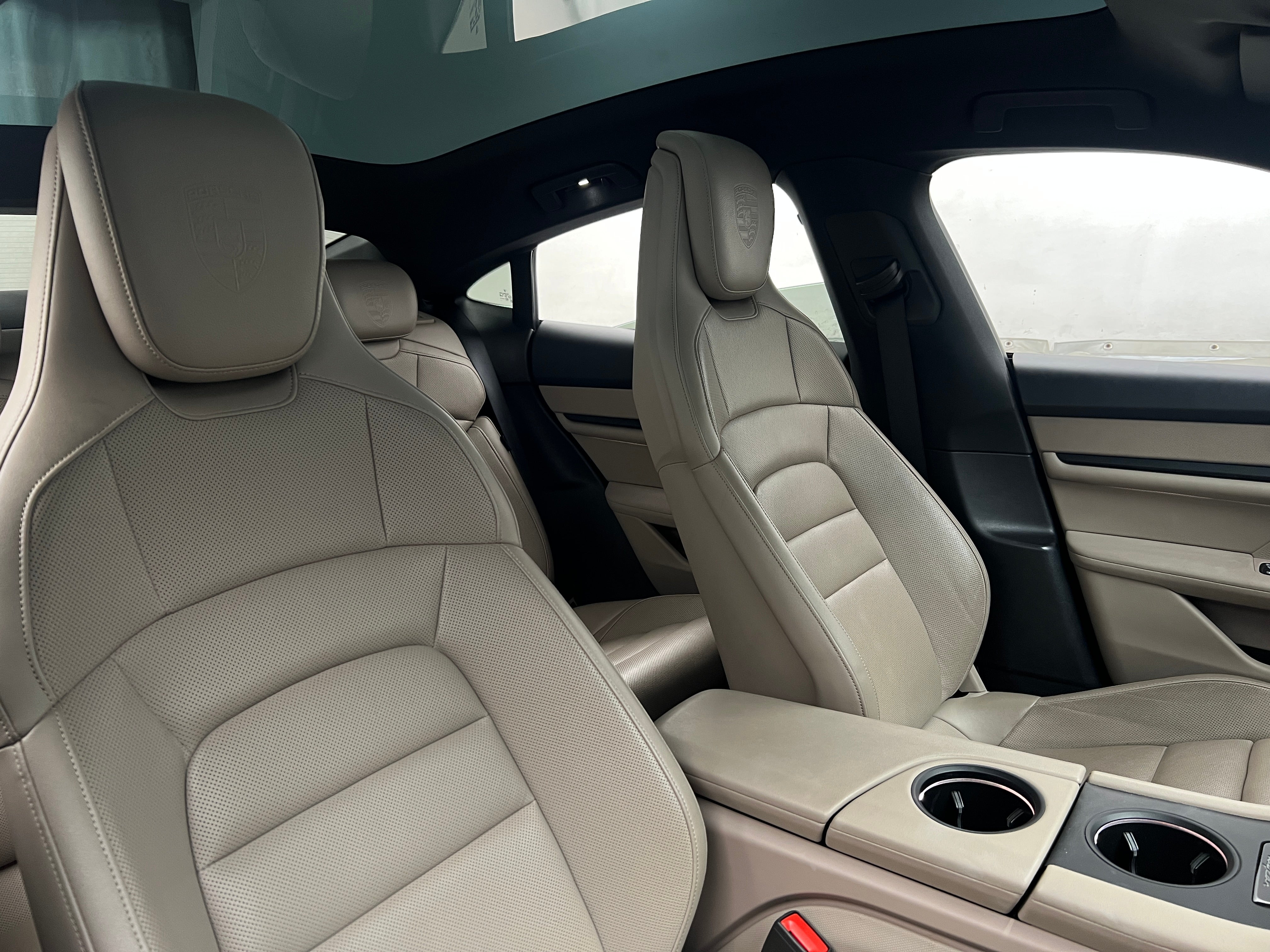 2022 Porsche Taycan  2