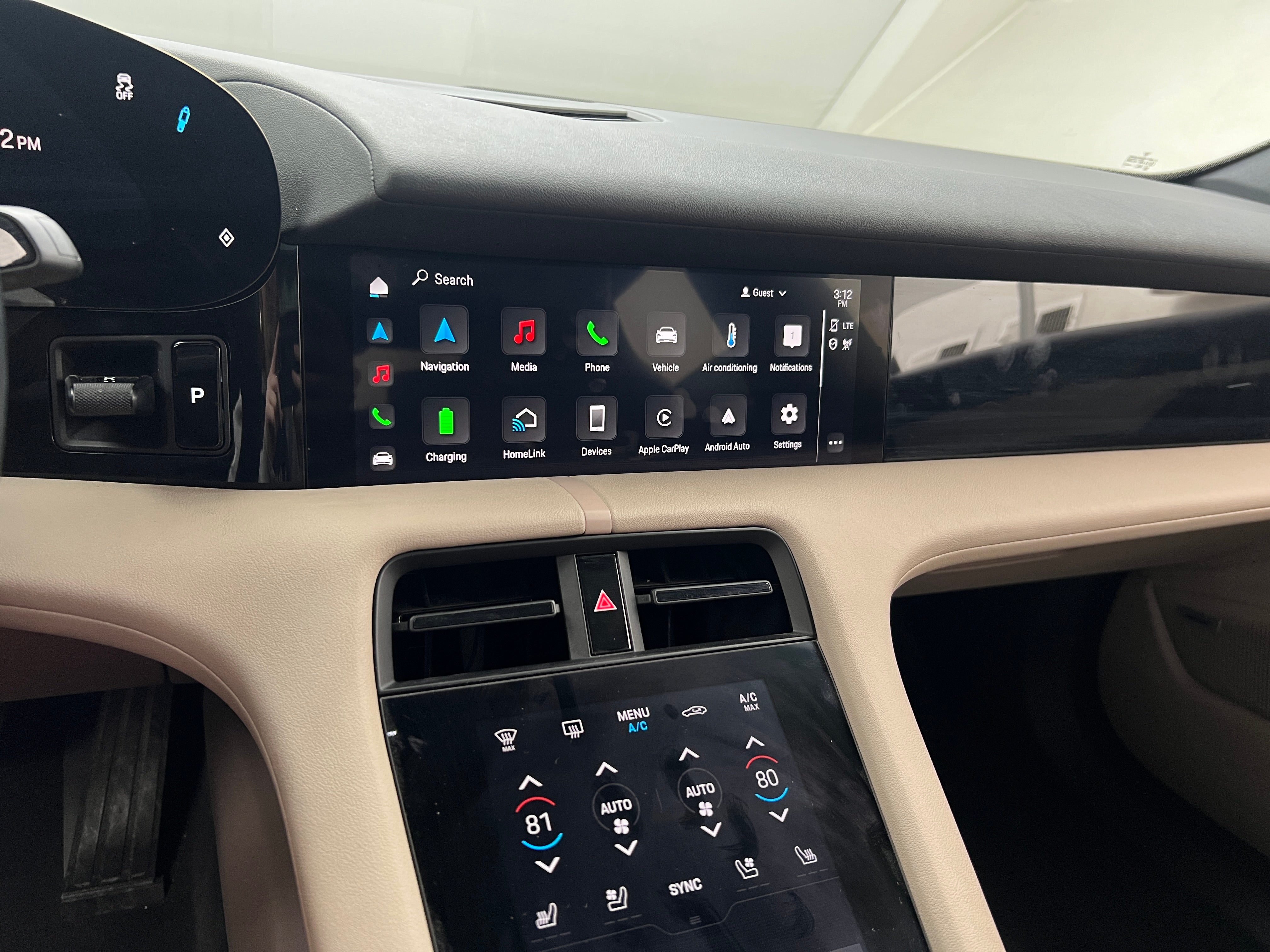 2022 Porsche Taycan  4
