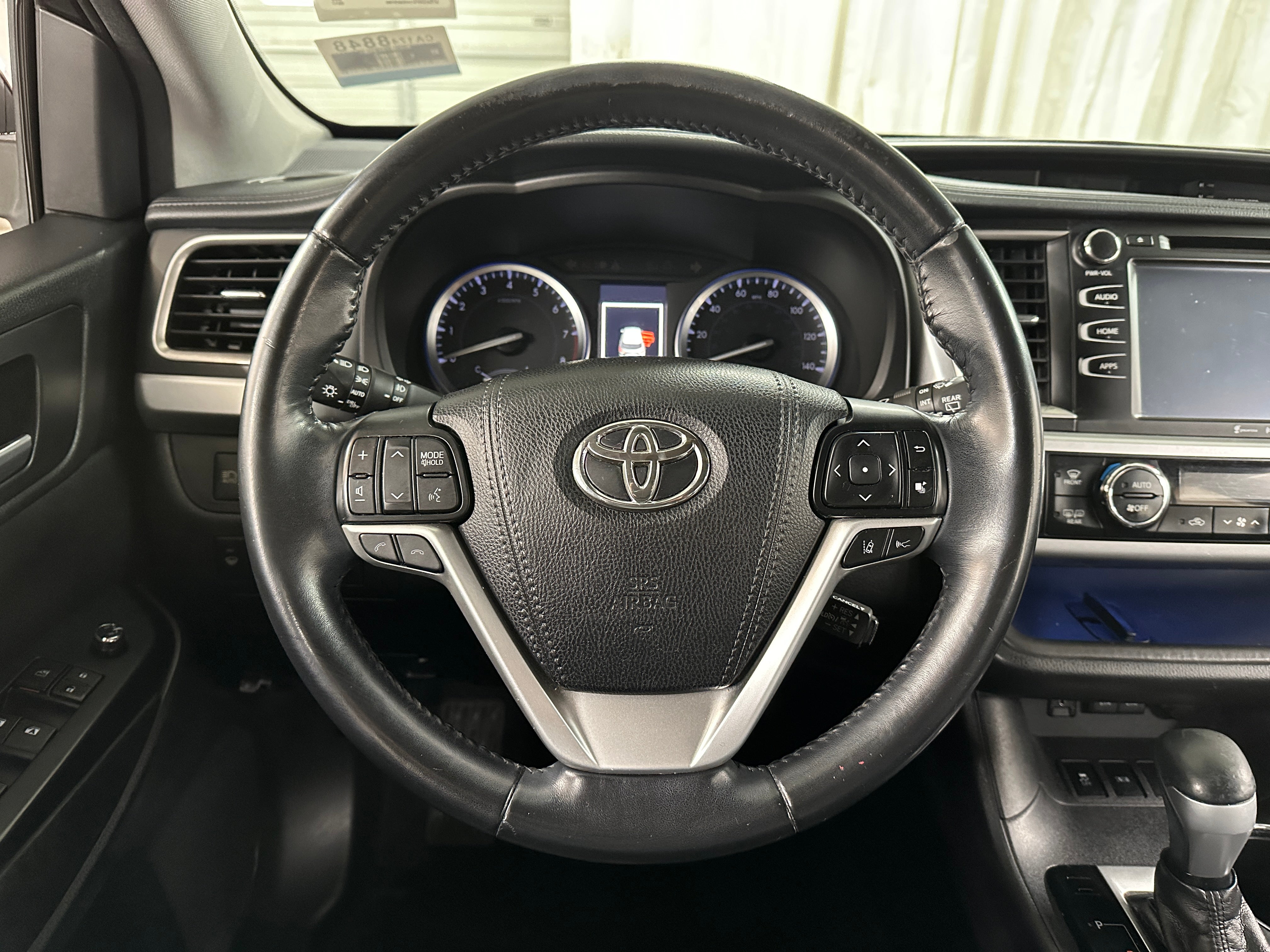 2017 Toyota Highlander SE 4