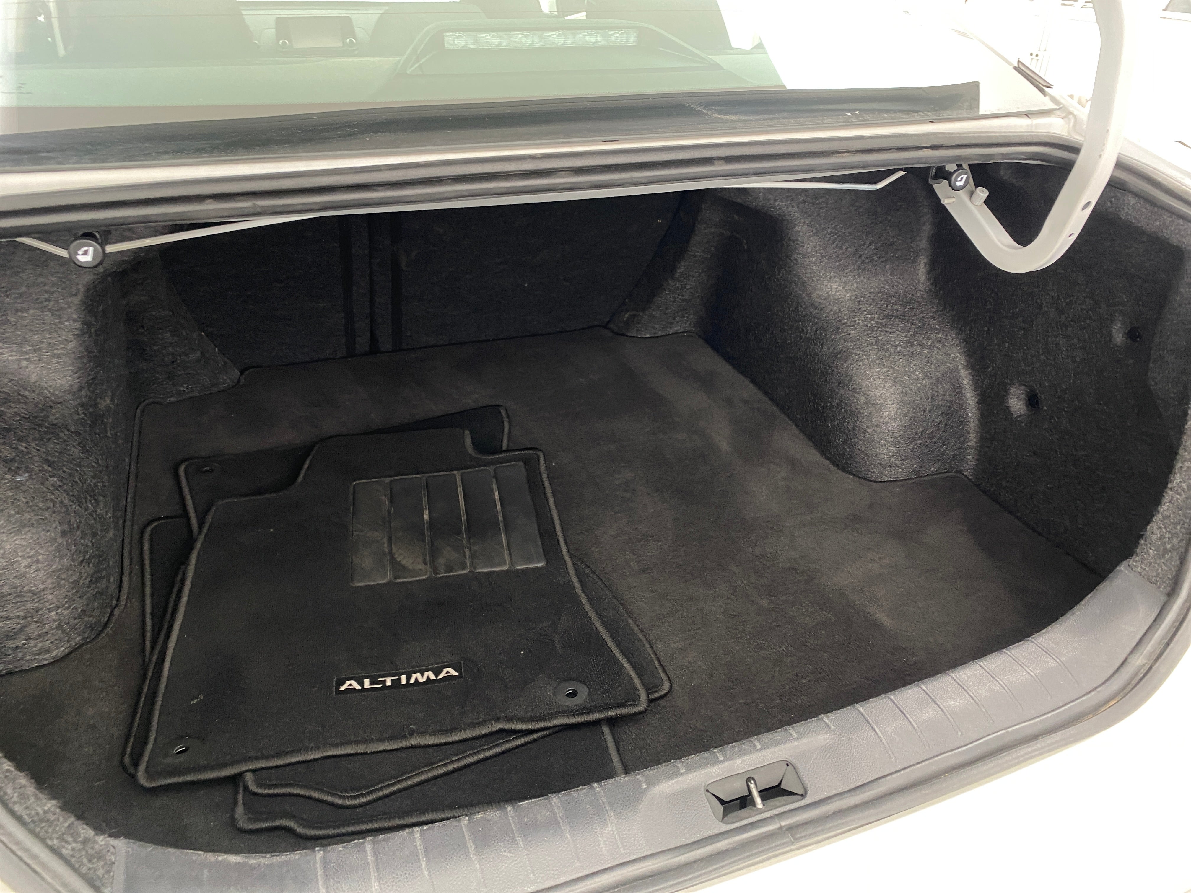 2023 Nissan Altima S 7