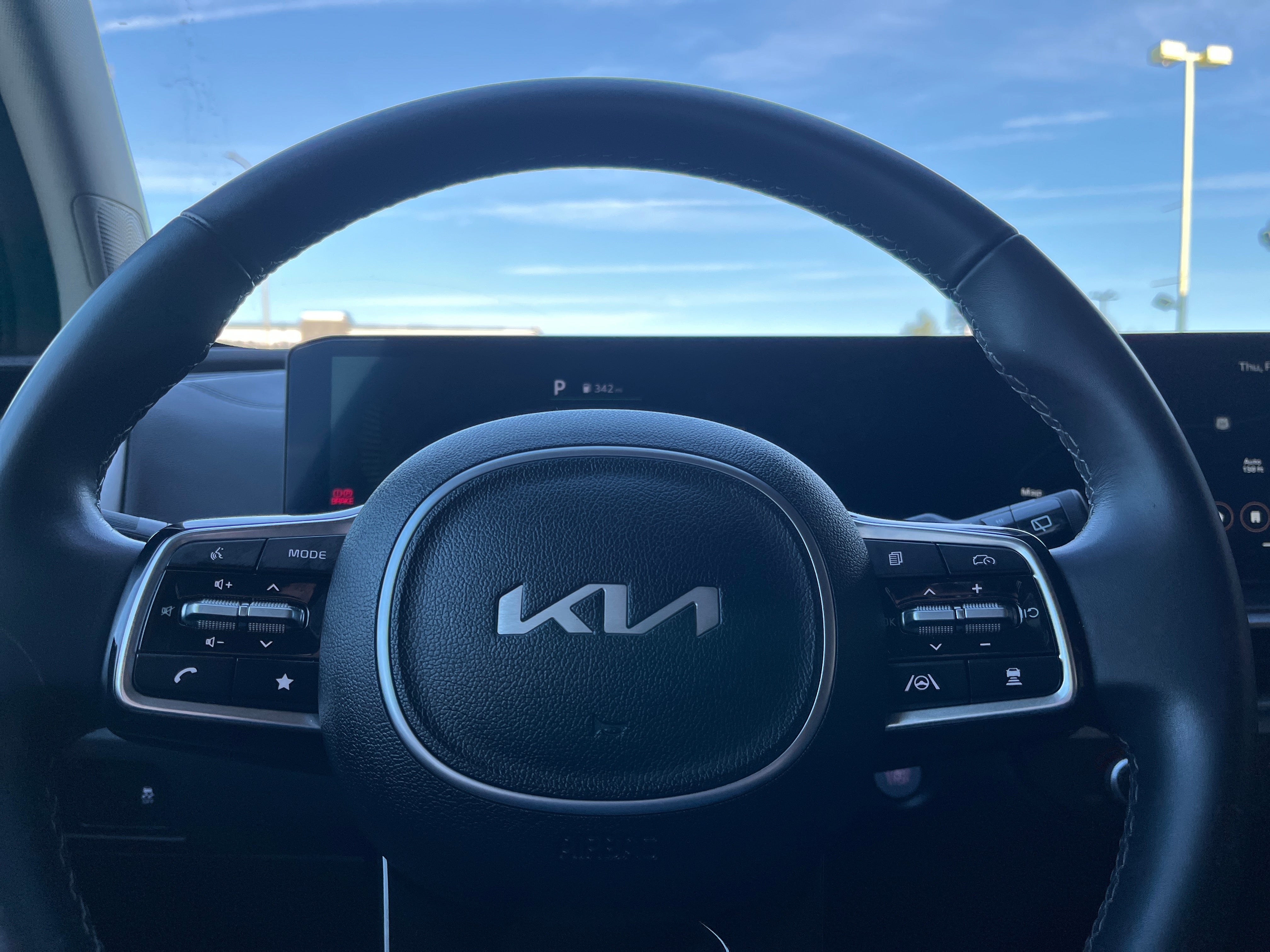 2024 Kia Sorento S 5