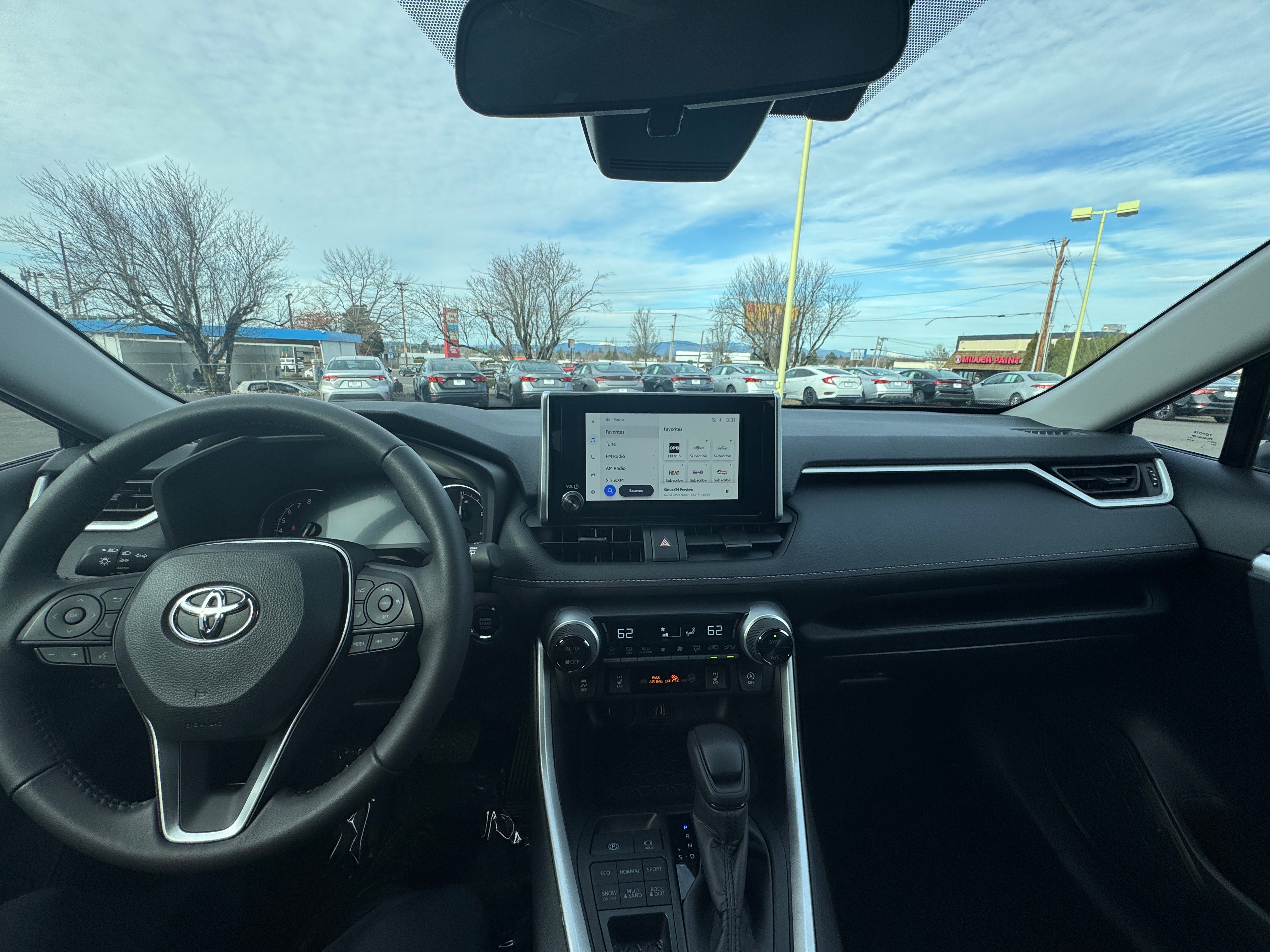 2024 Toyota RAV4 XLE 3