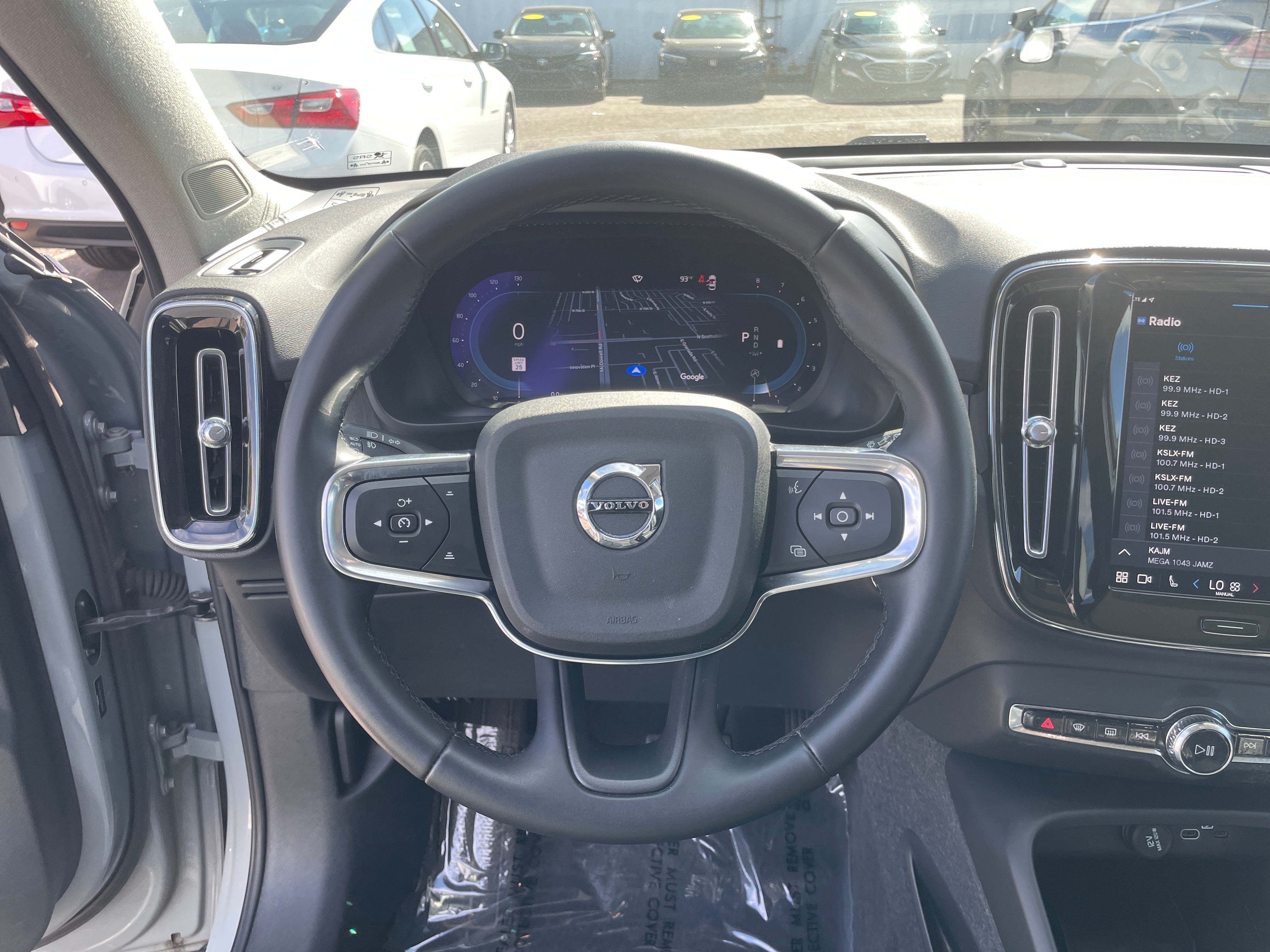 2024 Volvo XC40 B5 Core 5