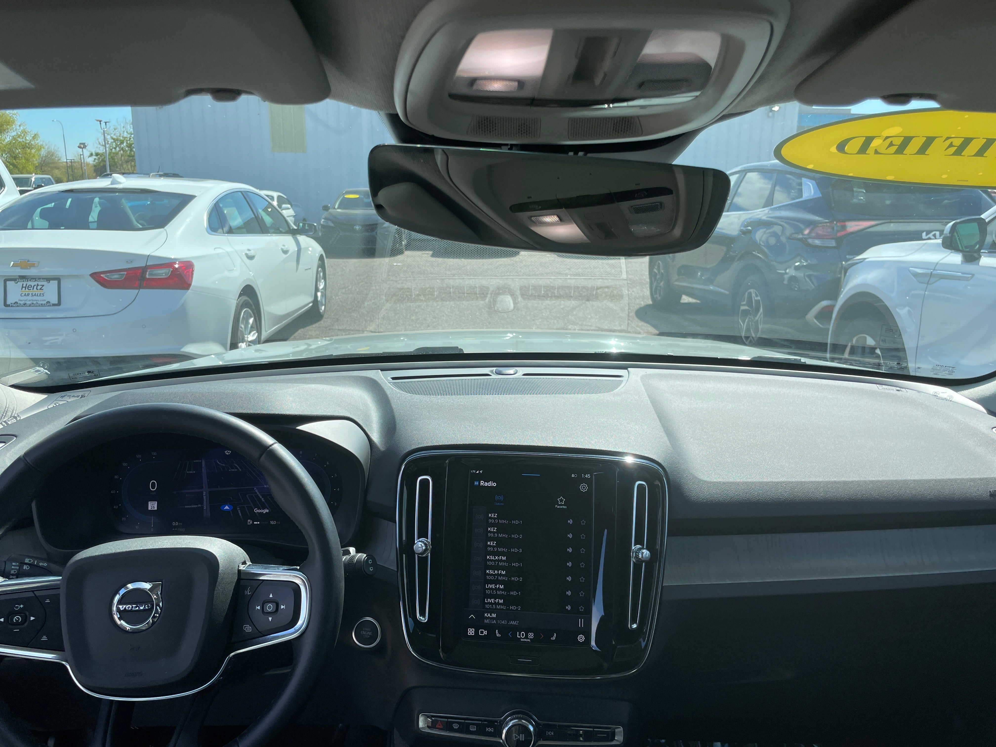 2024 Volvo XC40 B5 Core 3