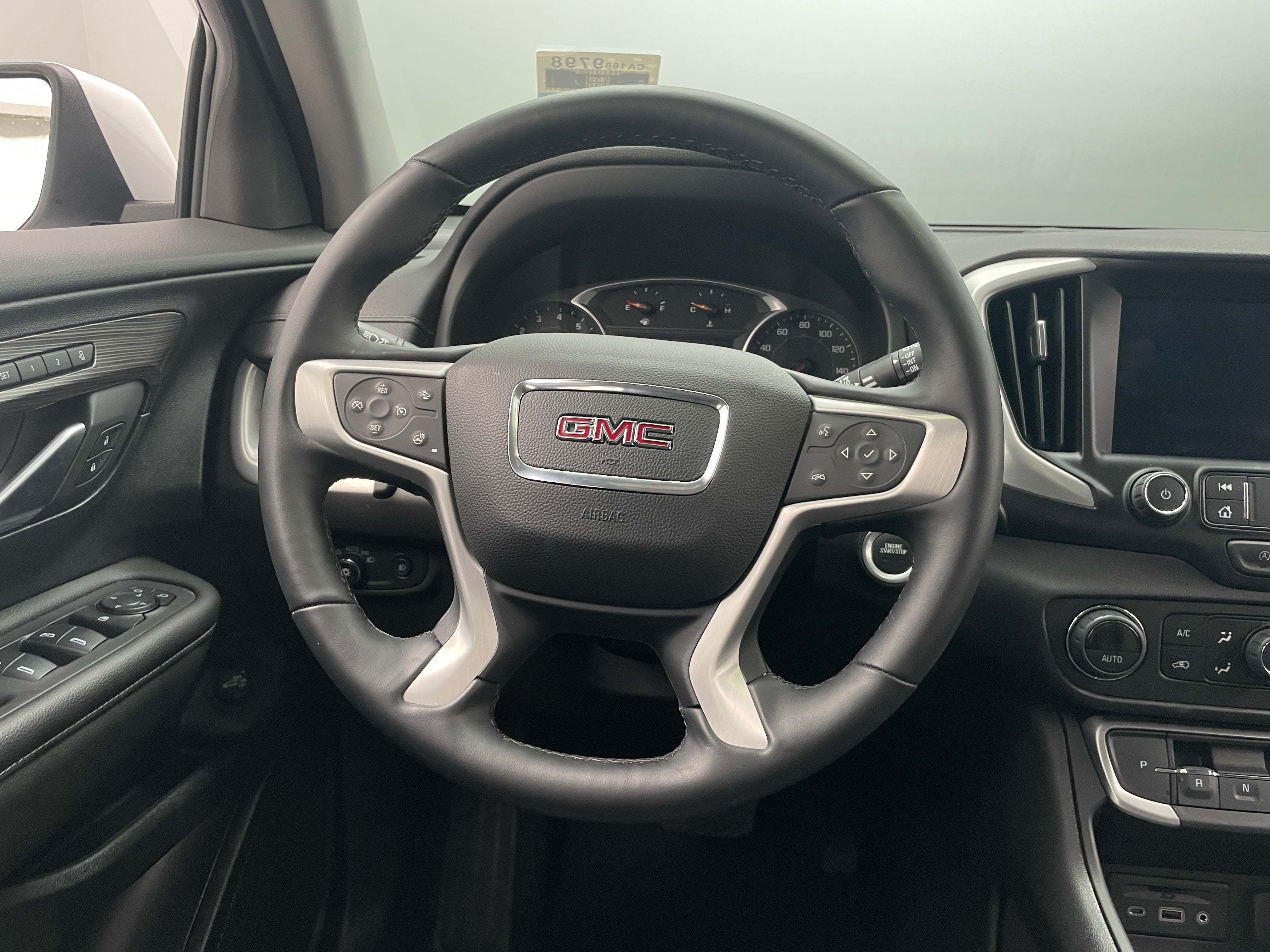 2024 GMC Terrain SLT 4