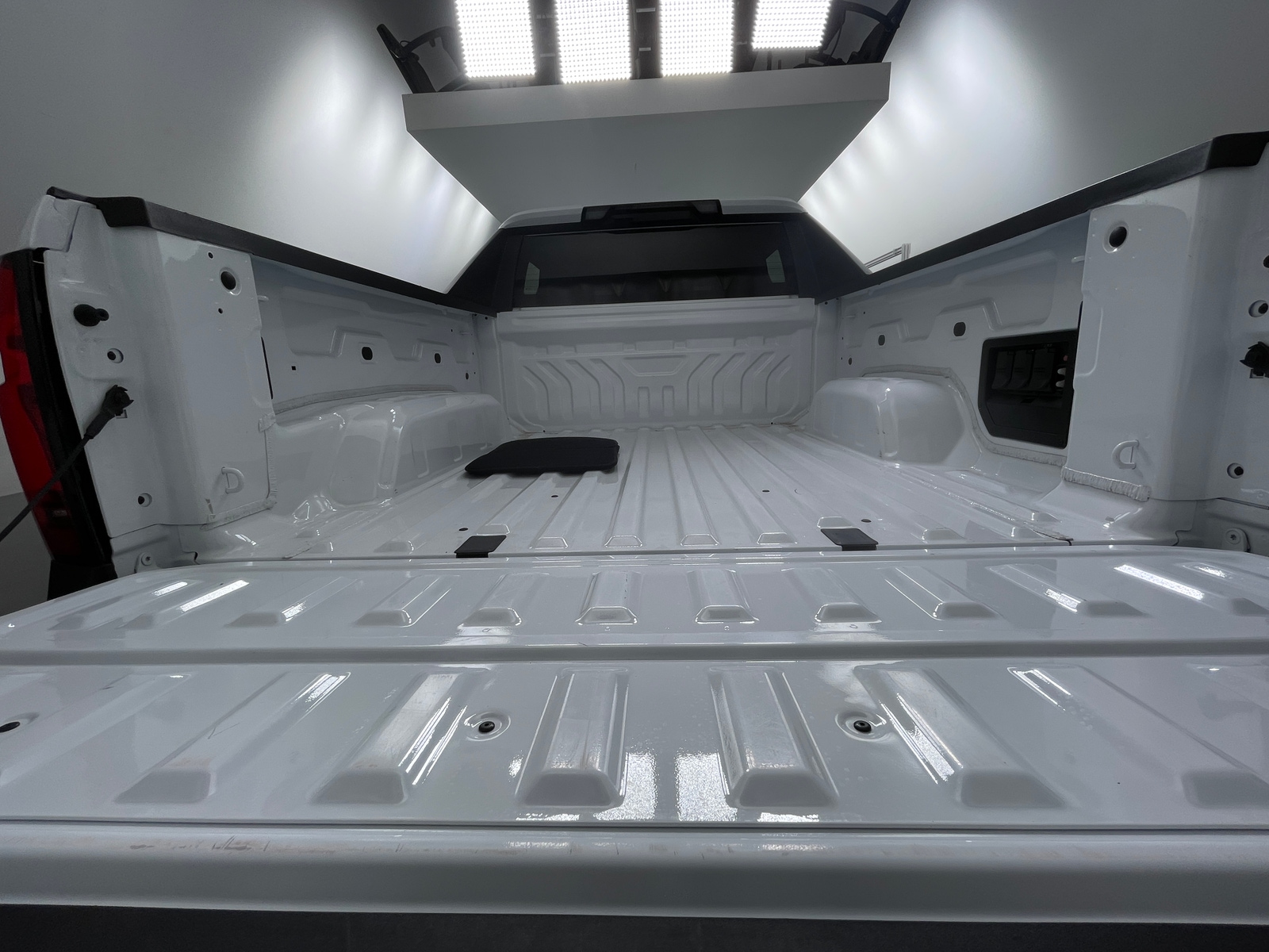 Thumbnail: 2024 Chevrolet Silverado EV - 7