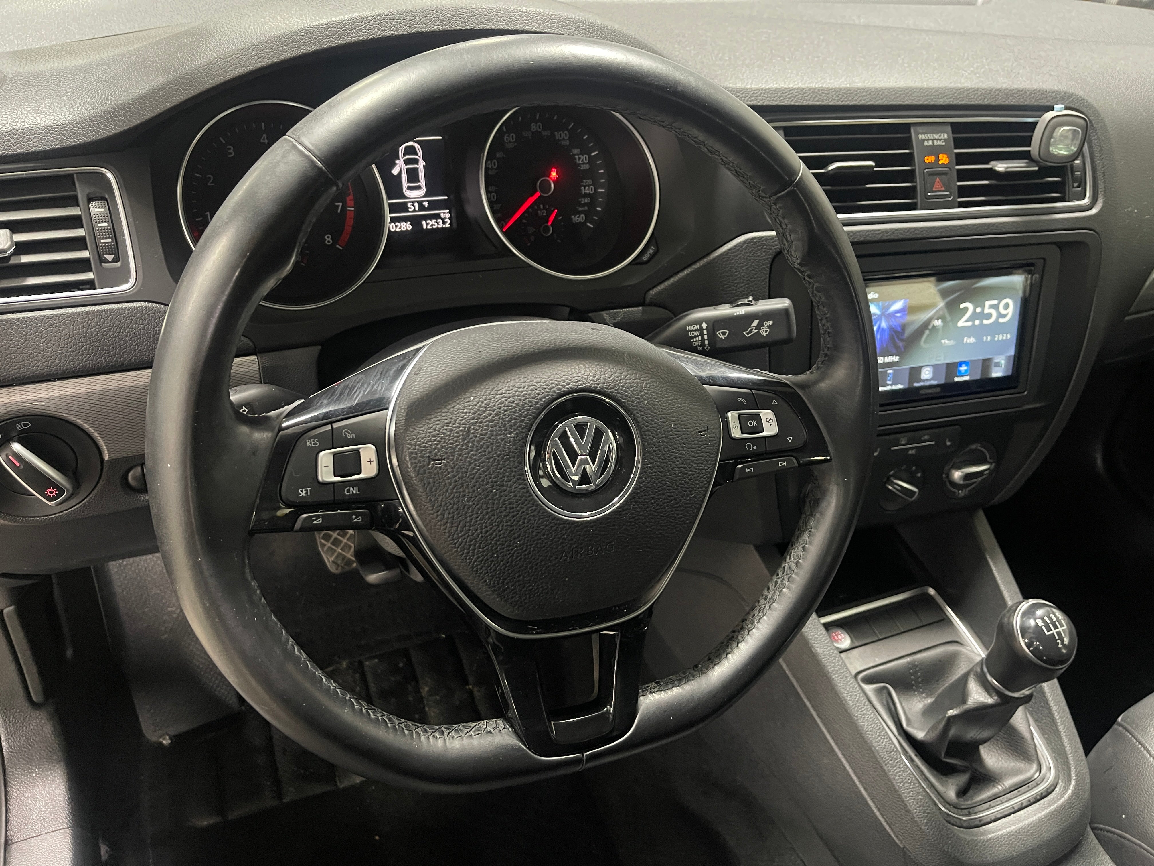 2017 Volkswagen Jetta SE 4