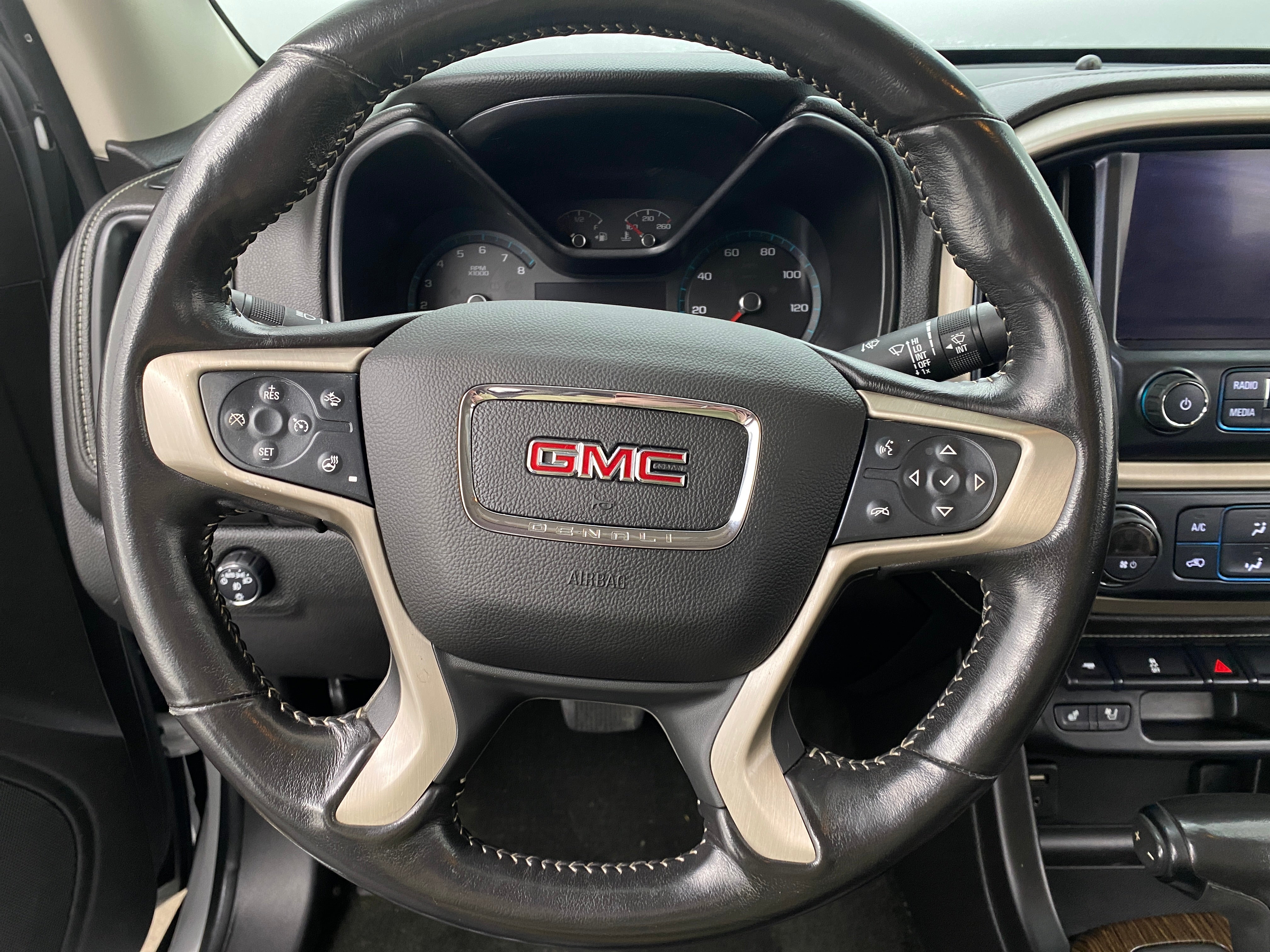 2017 GMC Canyon Denali 4