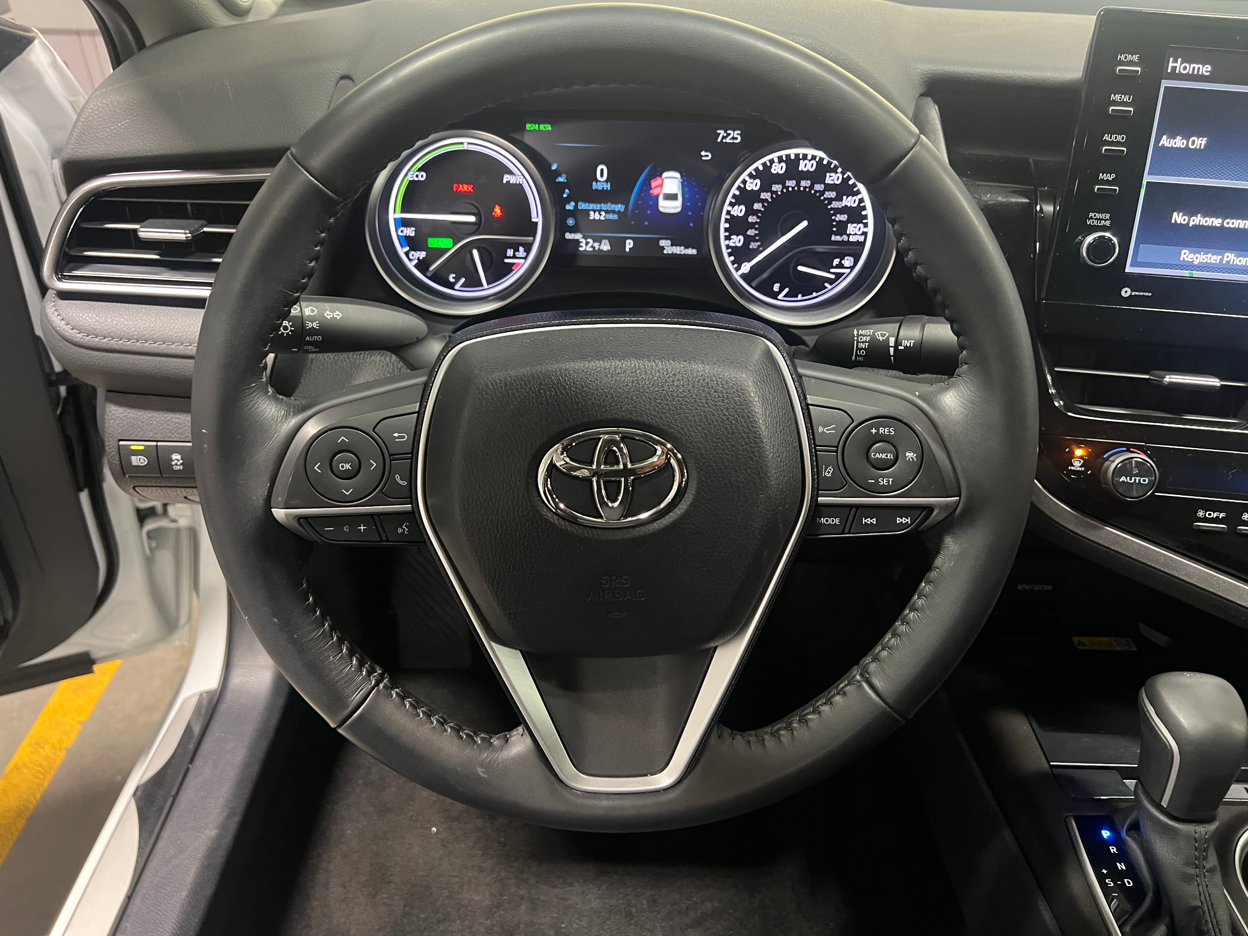 2023 Toyota Camry XLE 4