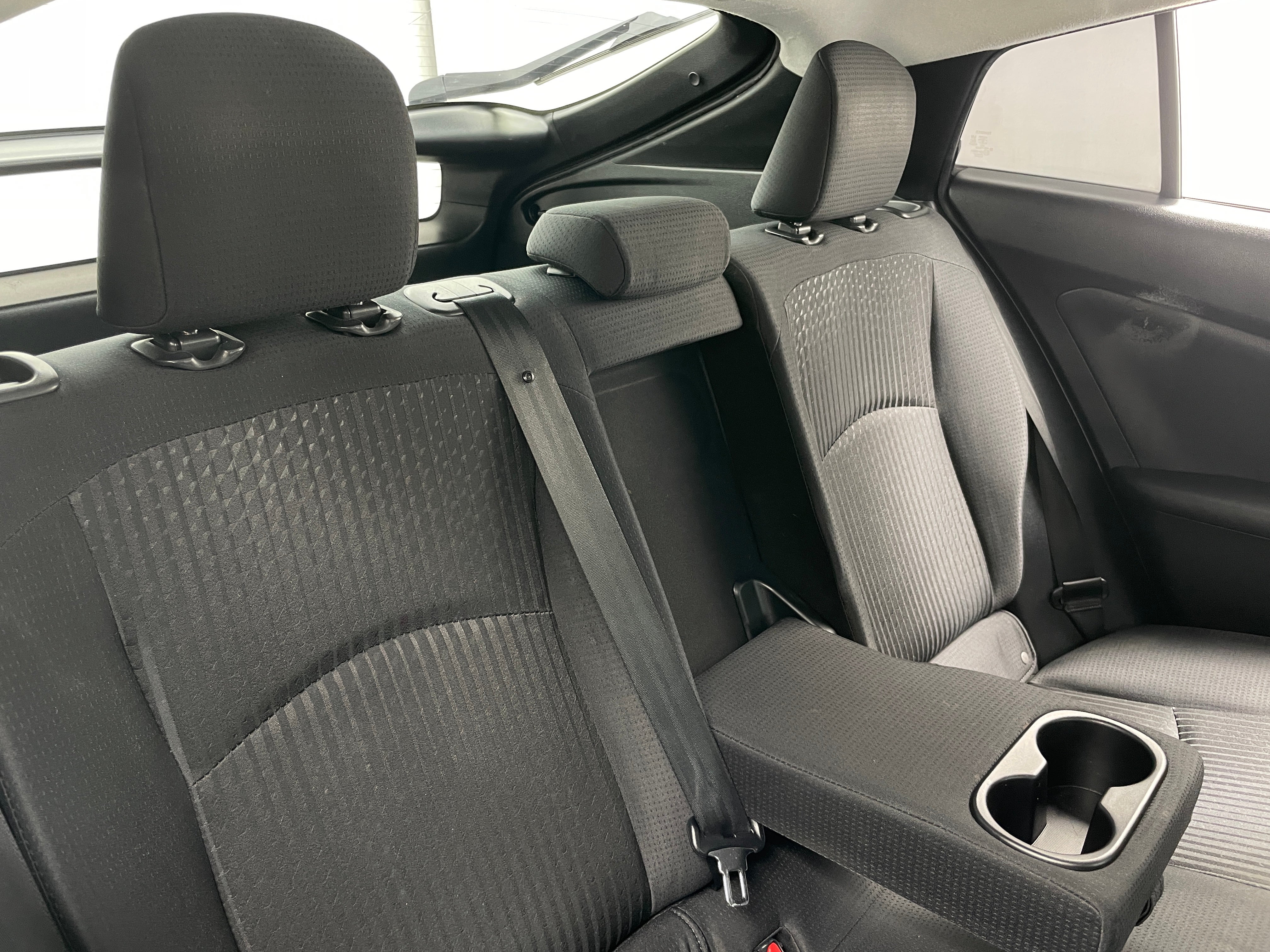 2018 Toyota Prius Two 6