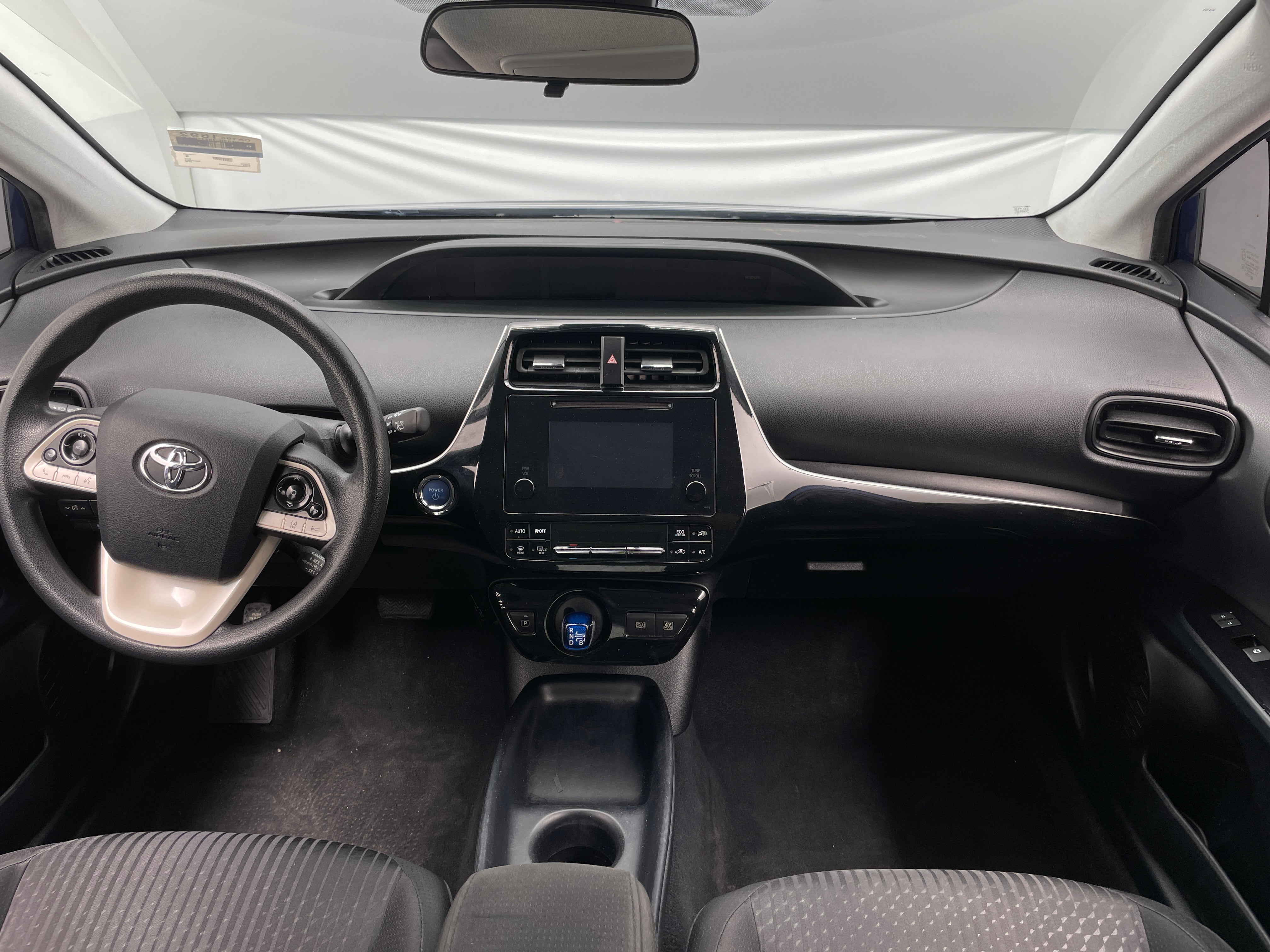 2018 Toyota Prius Two 3