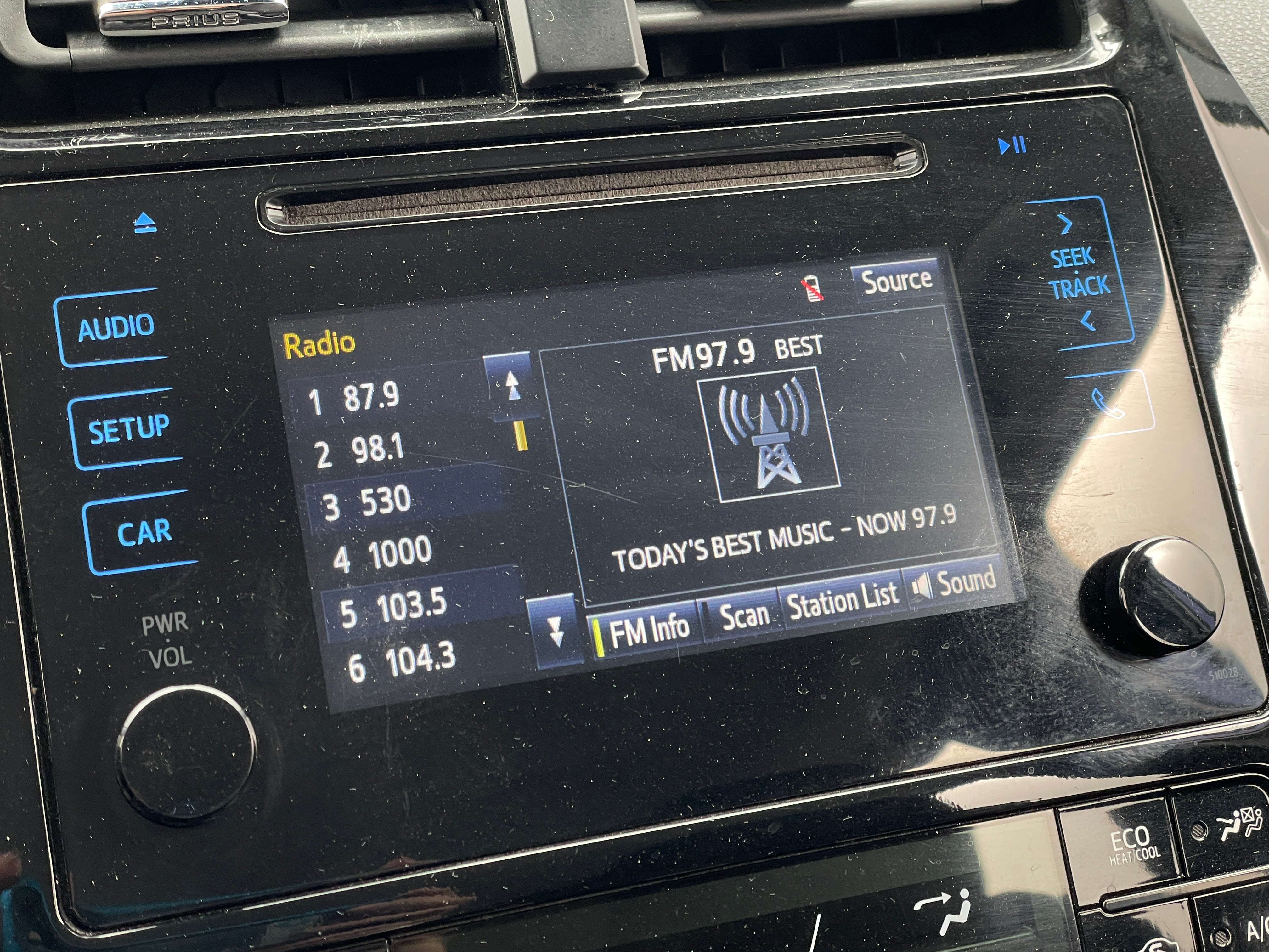 2018 Toyota Prius Two 4