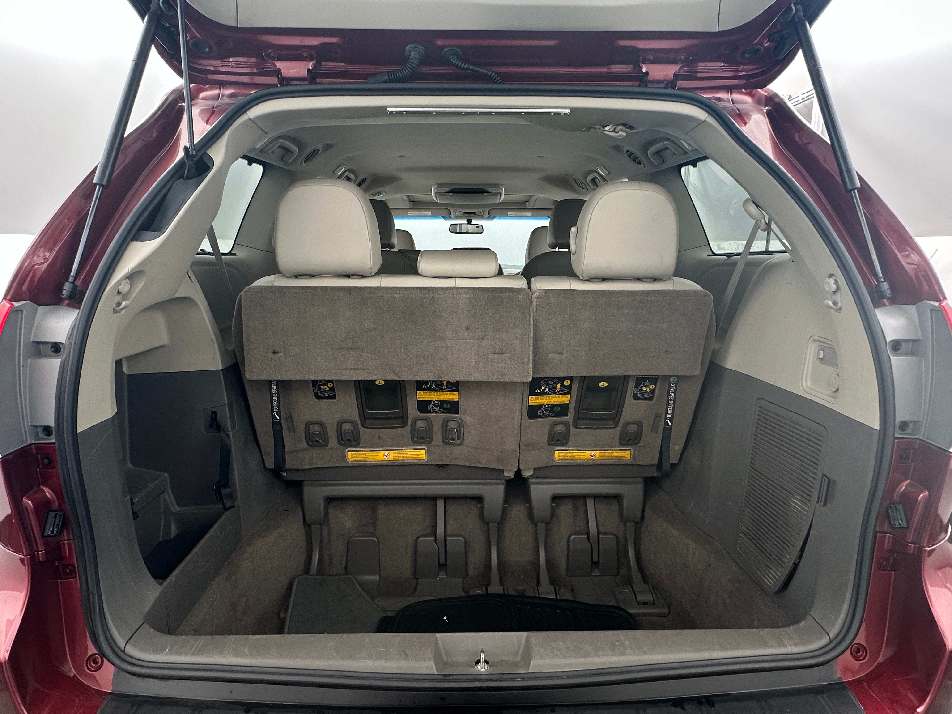 2013 Toyota Sienna XLE 6