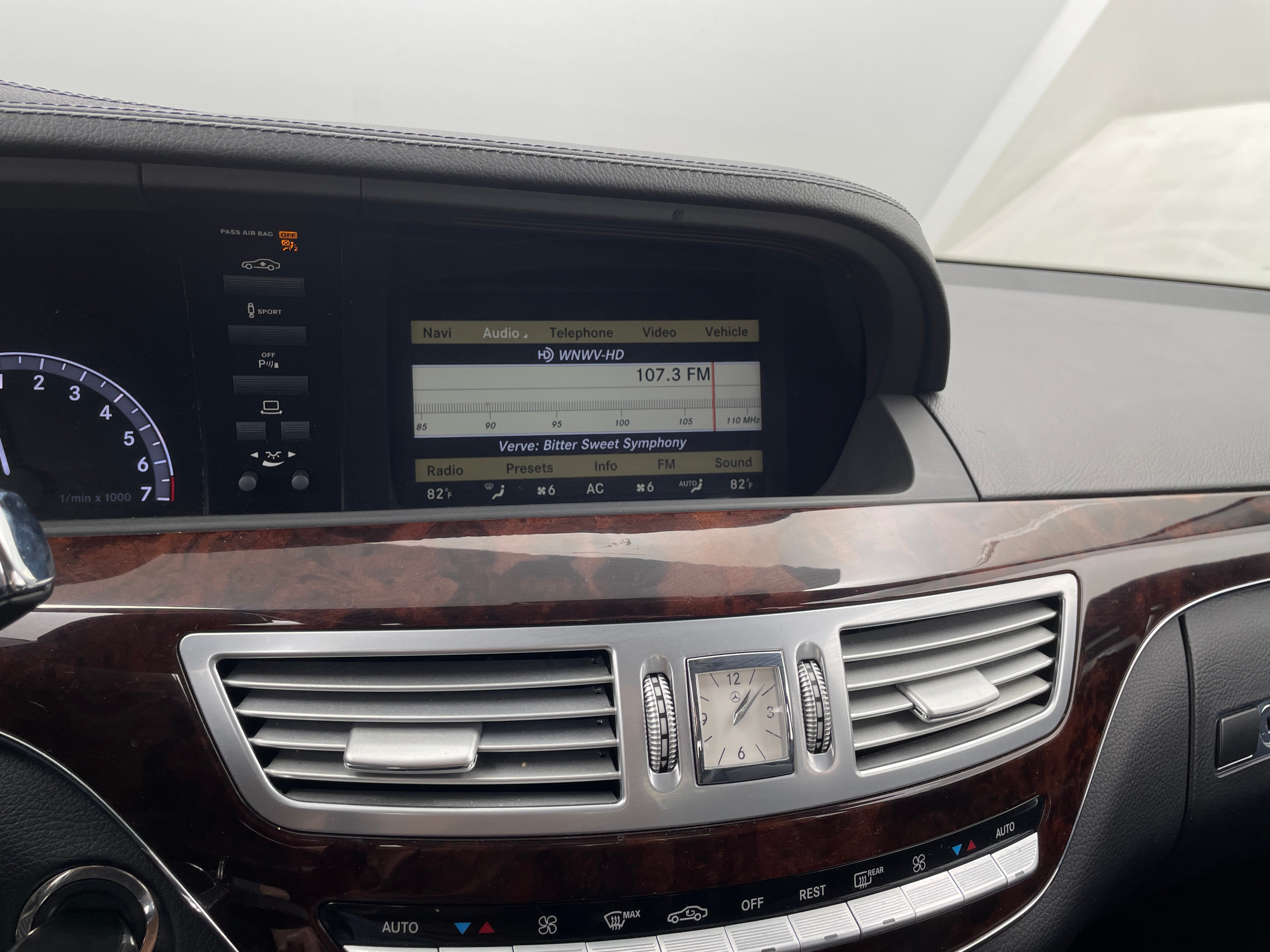 2010 Mercedes-Benz S-Class S 550 4