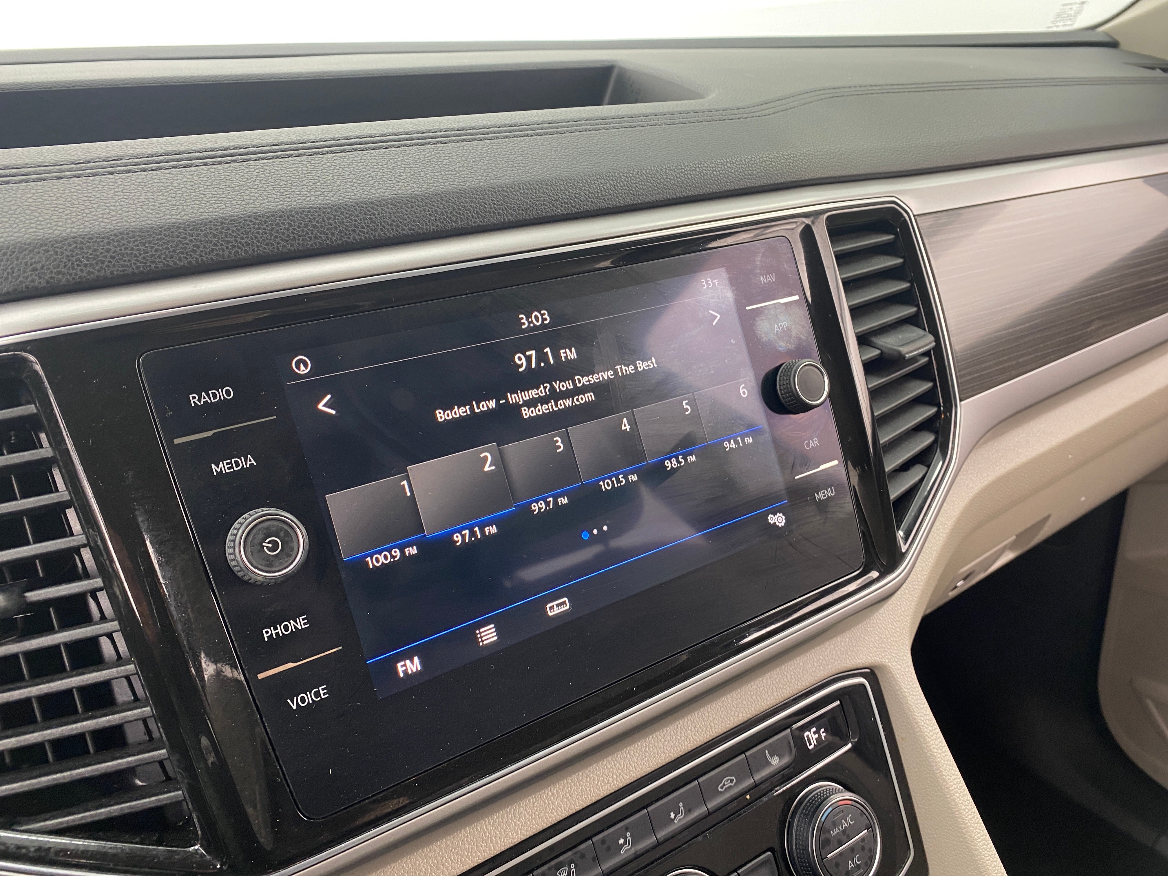 2019 Volkswagen Atlas SEL 3