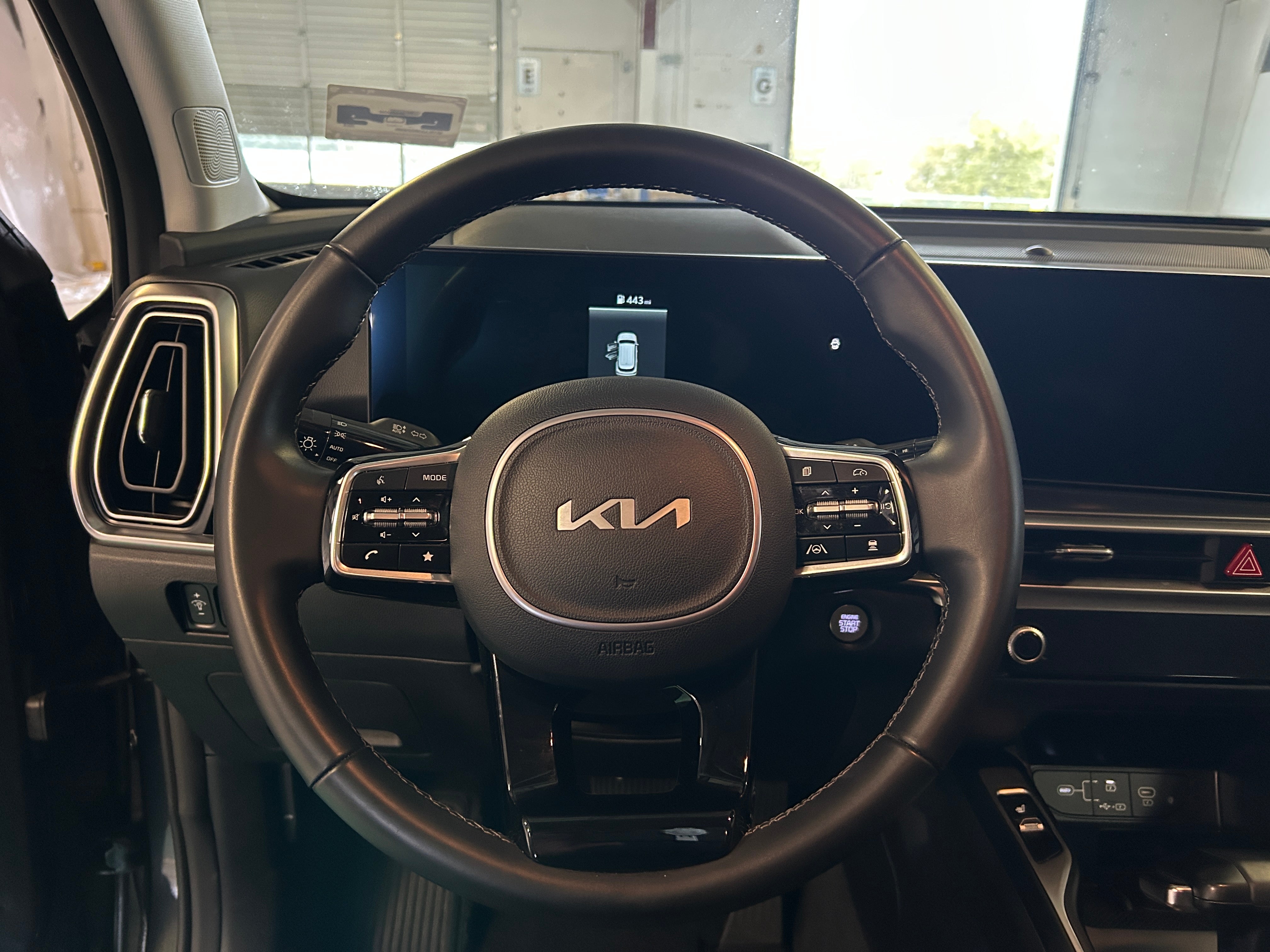 2024 Kia Sorento S 5