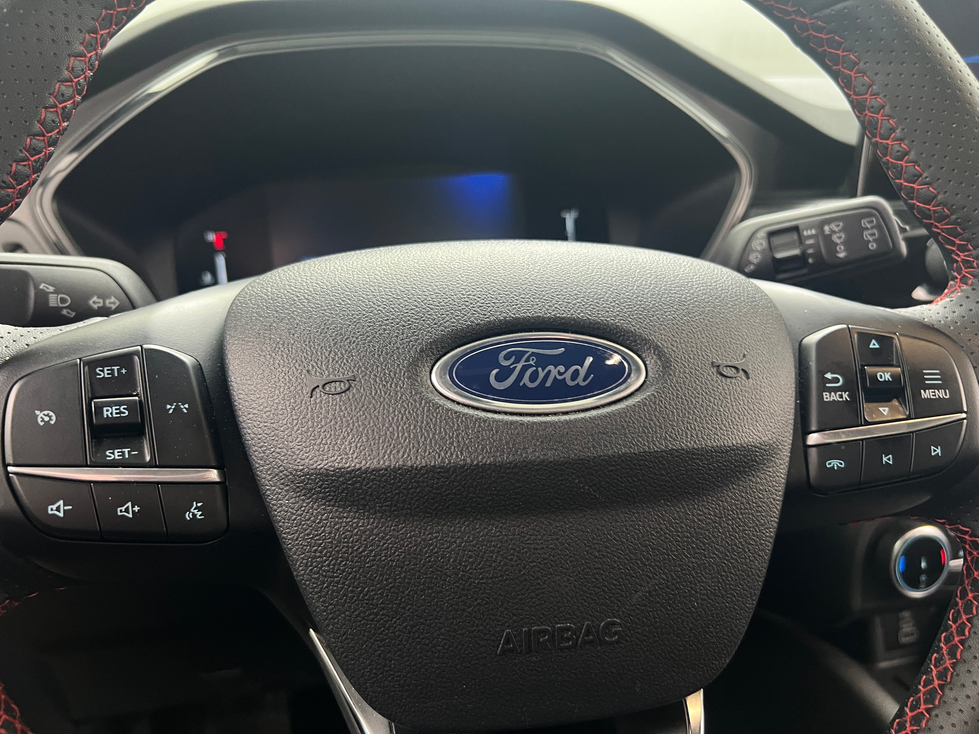 2024 Ford Escape ST-Line 5