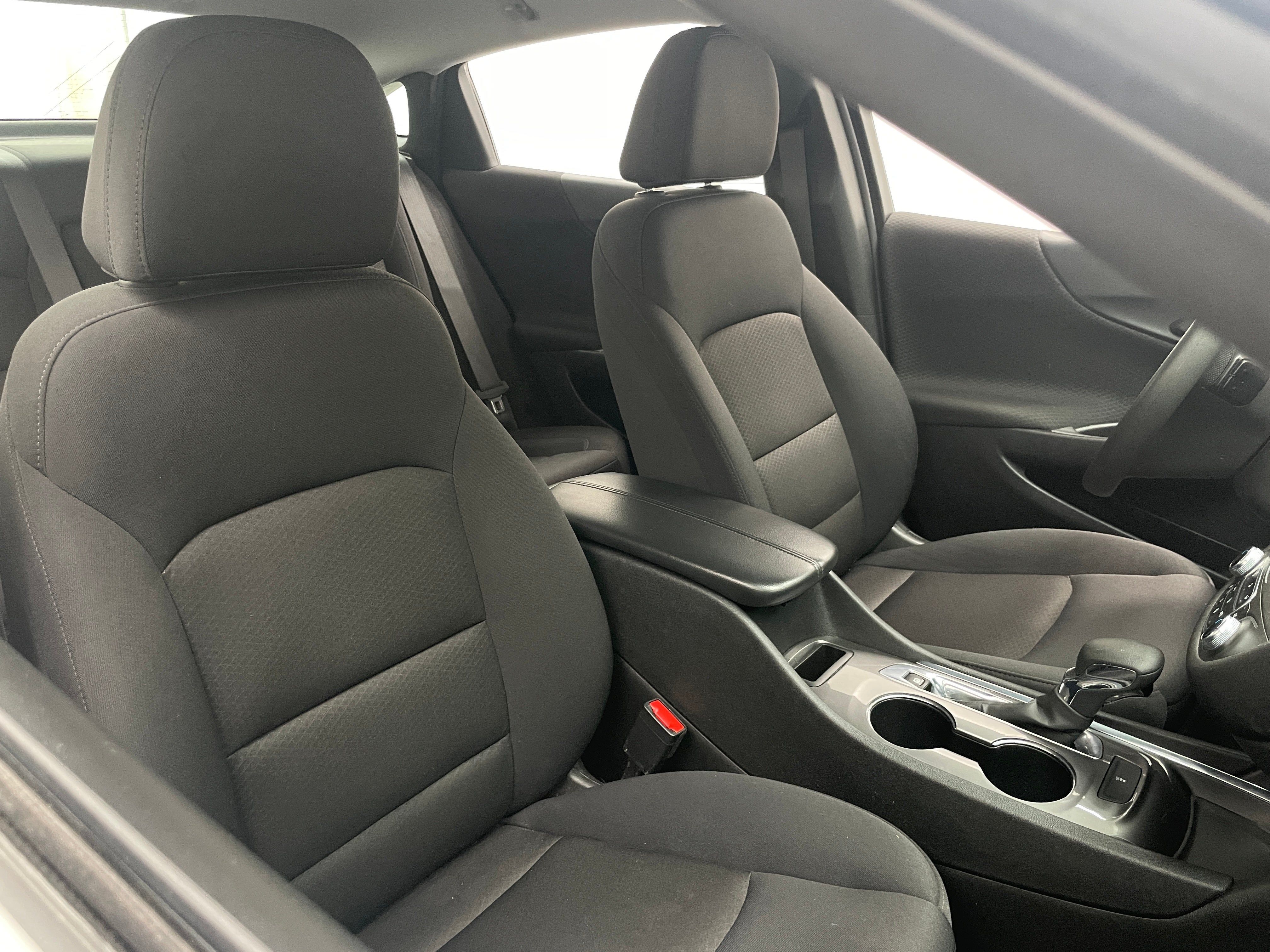 2023 Chevrolet Malibu LT 2