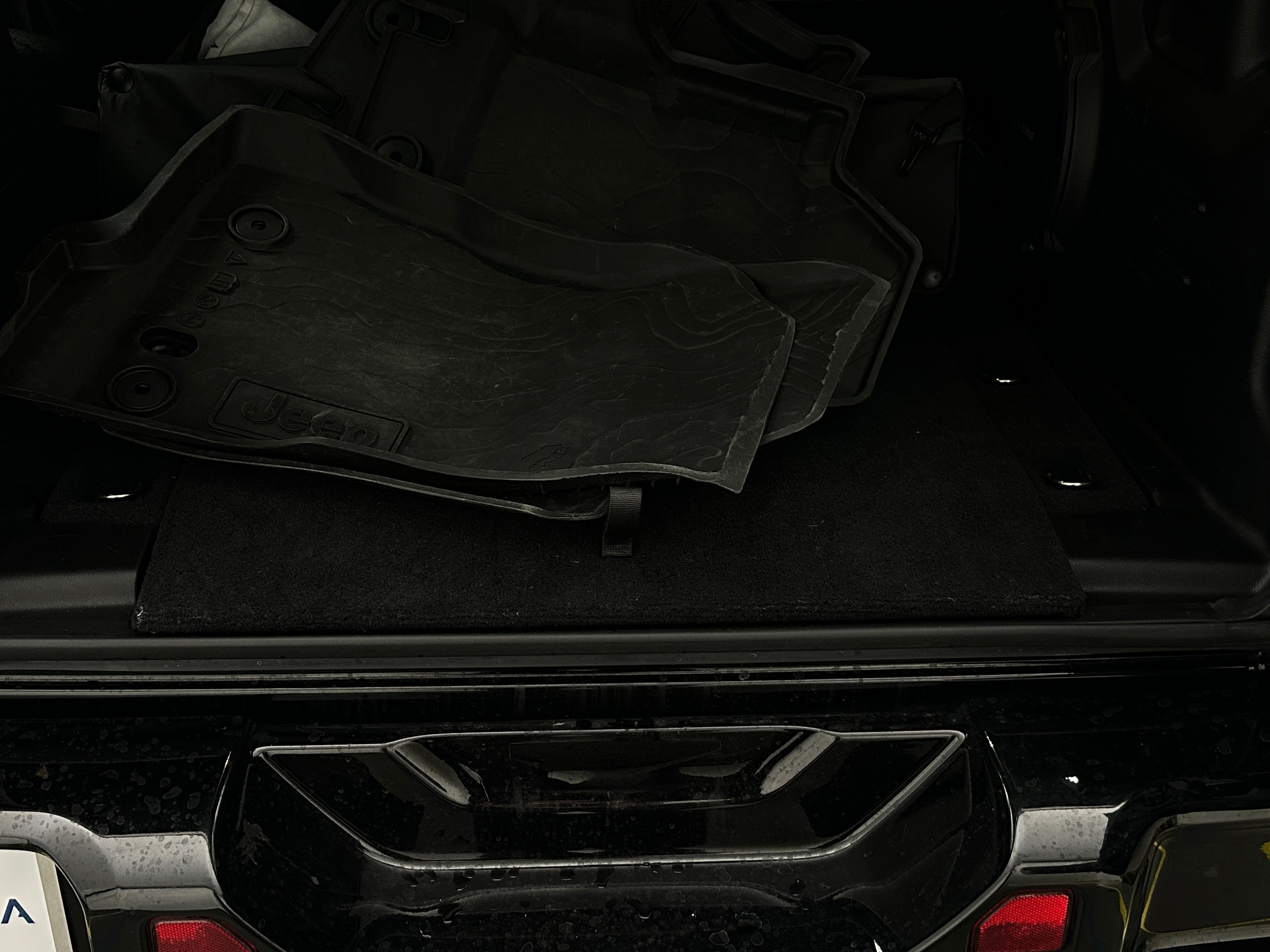 2020 Jeep Wrangler Unlimited Altitude 6