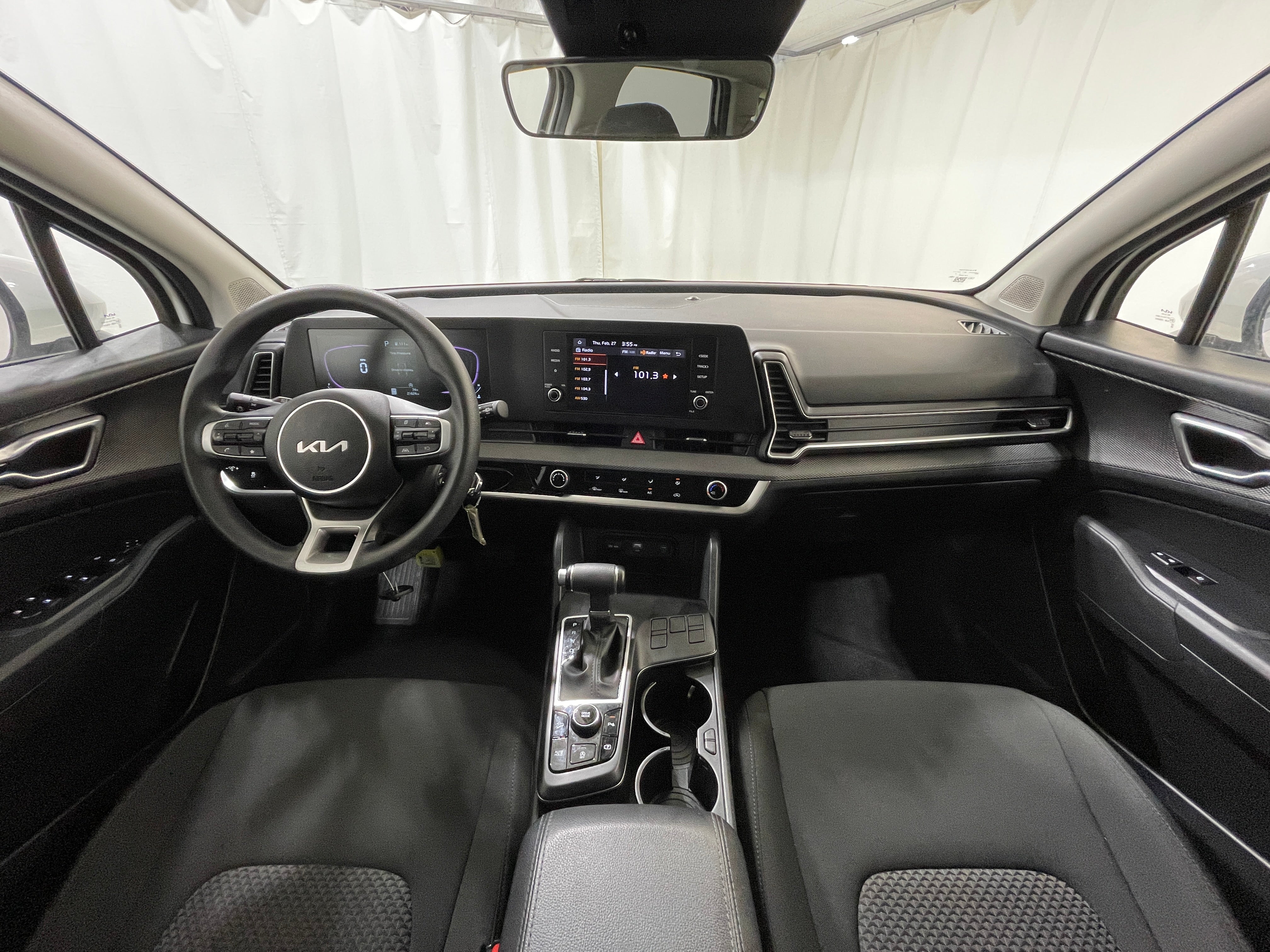 2024 Kia Sportage LX 3