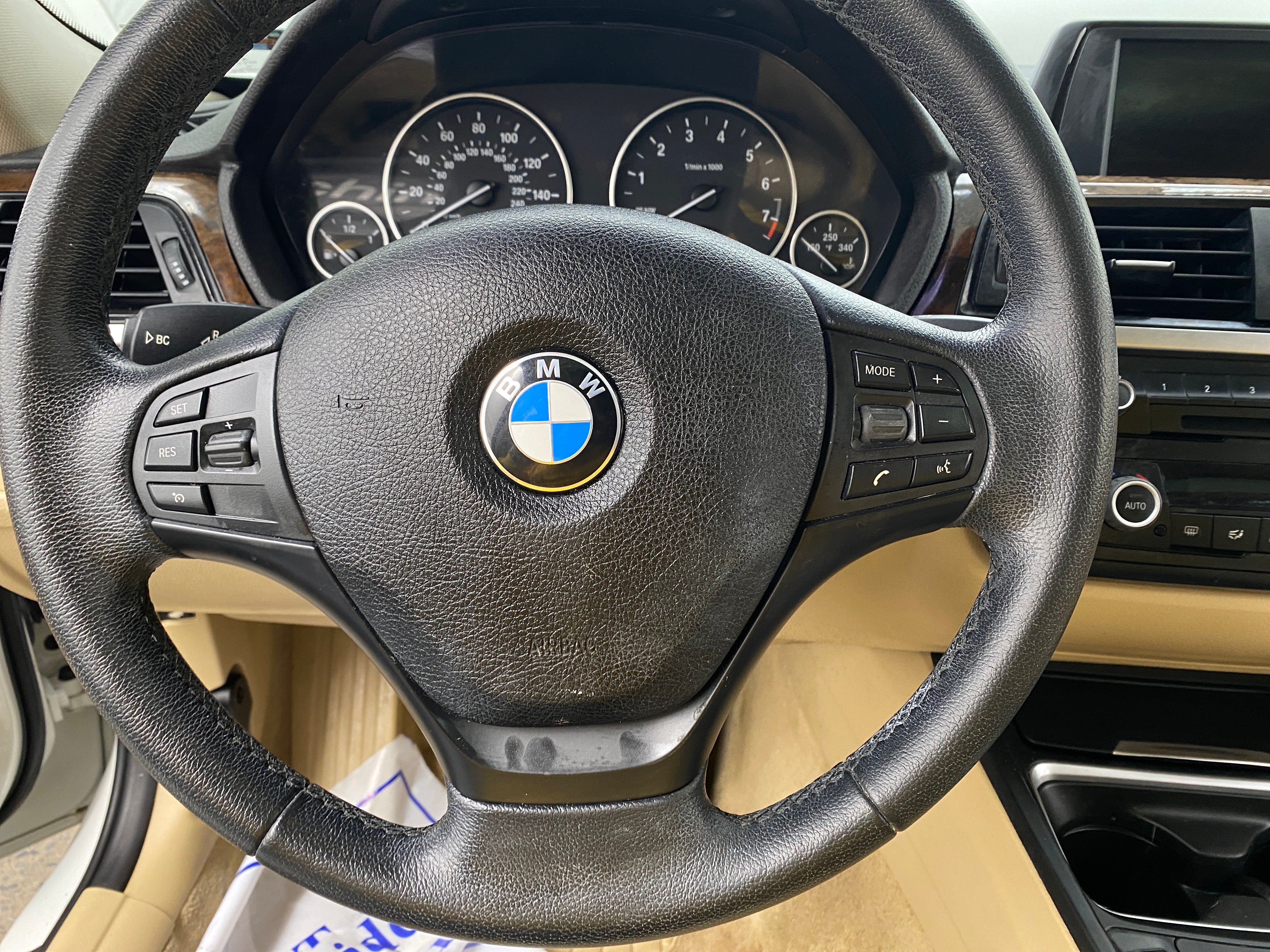 2015 BMW 3 Series 320i 5